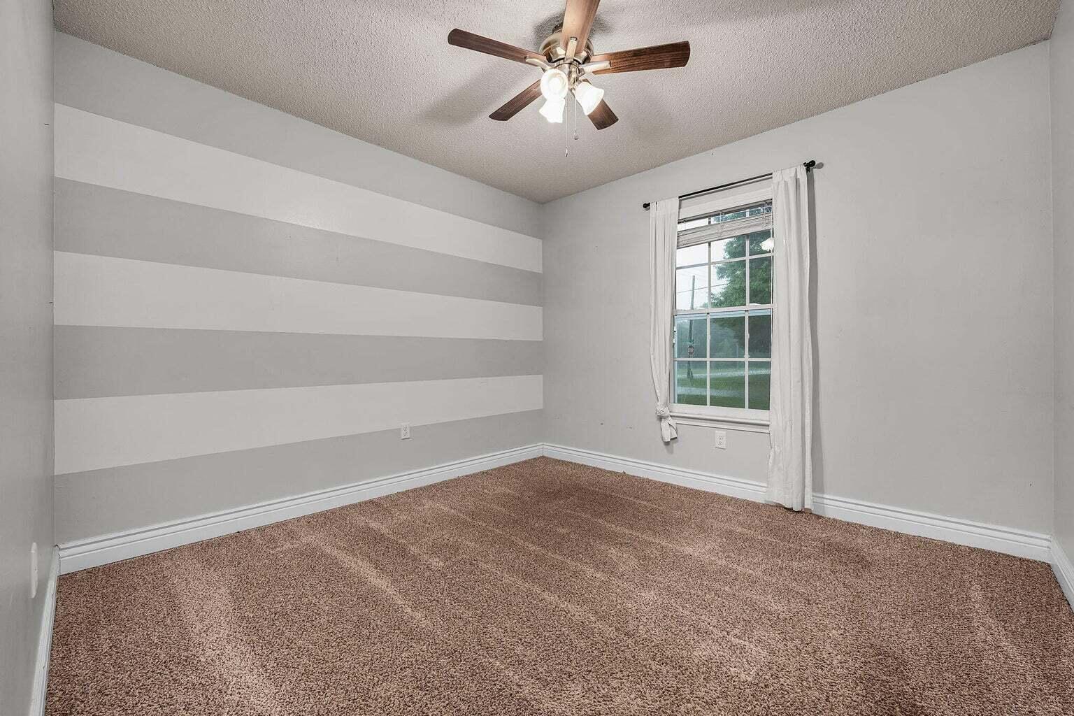 COUNTRY OAKS ESTATES PH 2 - Residential Lease