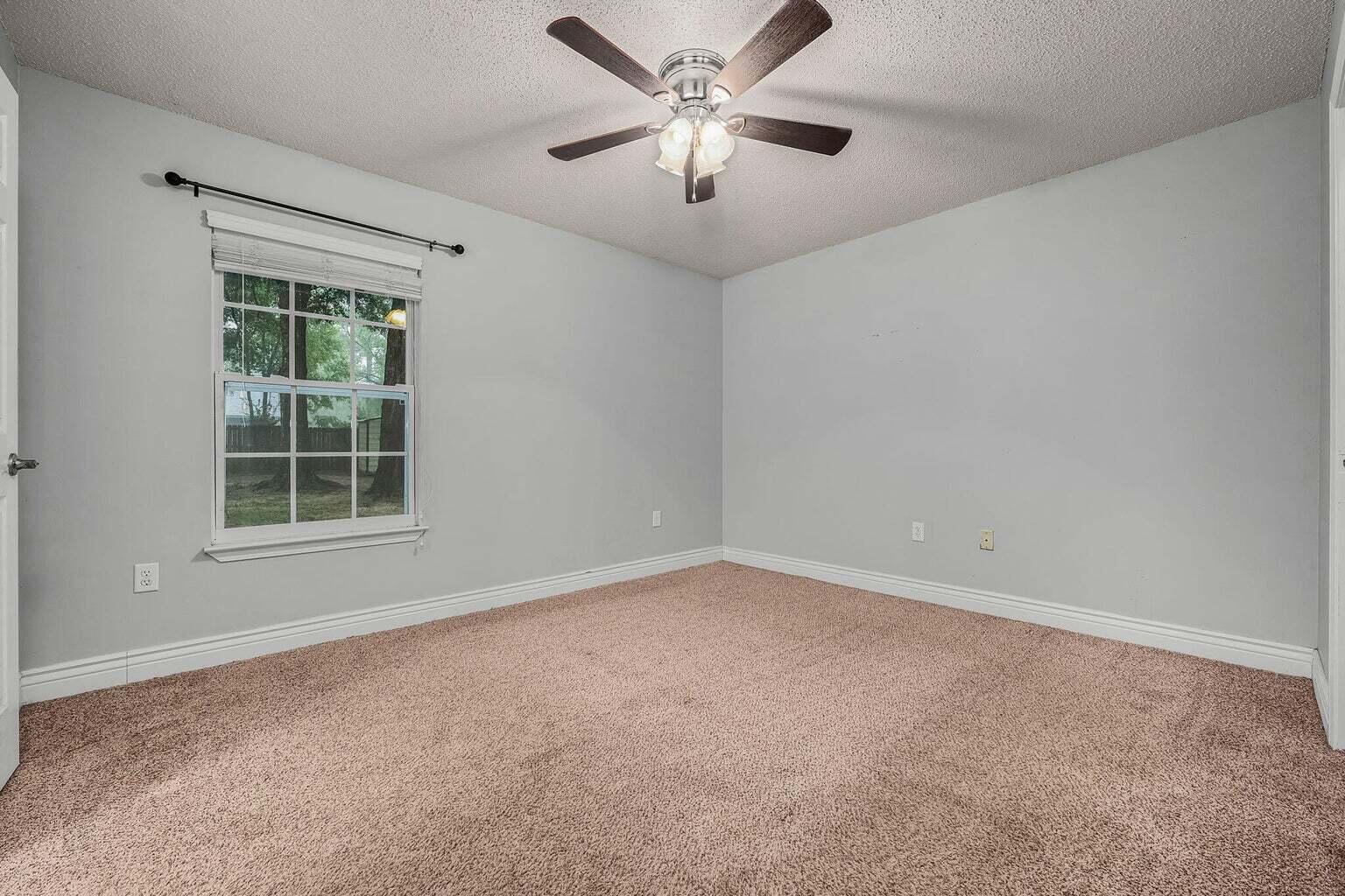 COUNTRY OAKS ESTATES PH 2 - Residential Lease