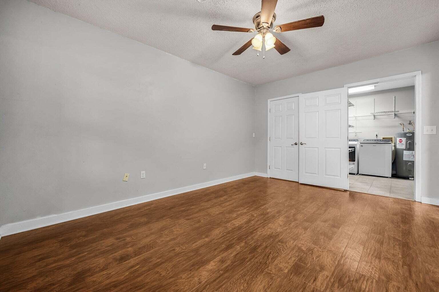 COUNTRY OAKS ESTATES PH 2 - Residential Lease