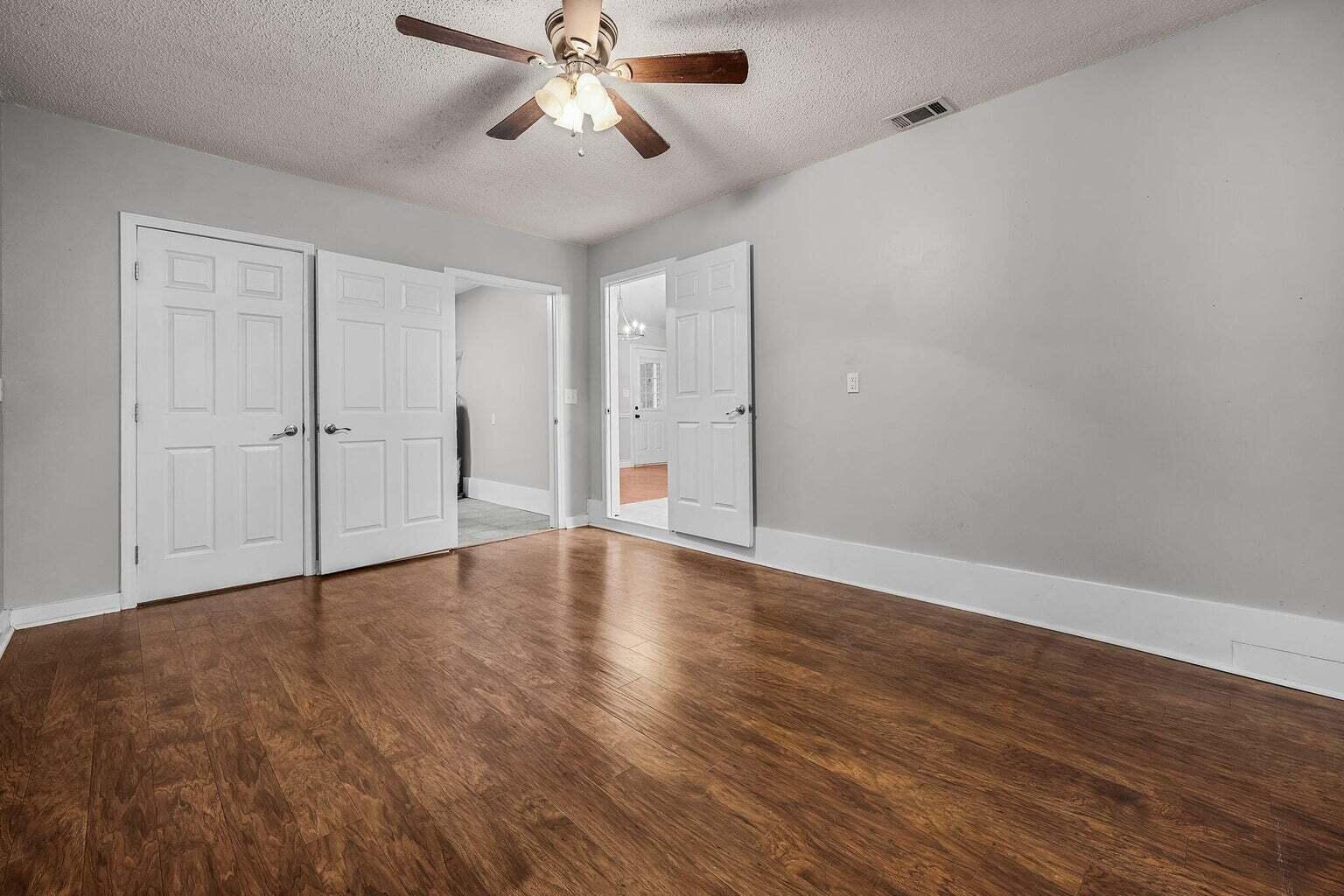 COUNTRY OAKS ESTATES PH 2 - Residential Lease