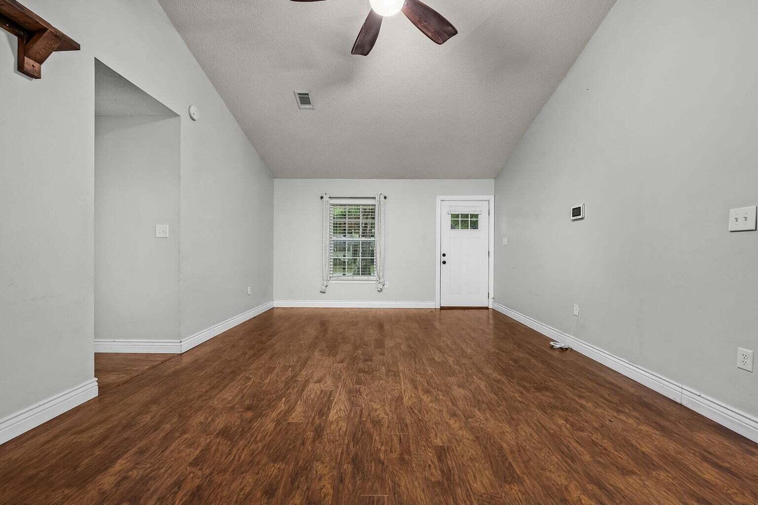 COUNTRY OAKS ESTATES PH 2 - Residential Lease