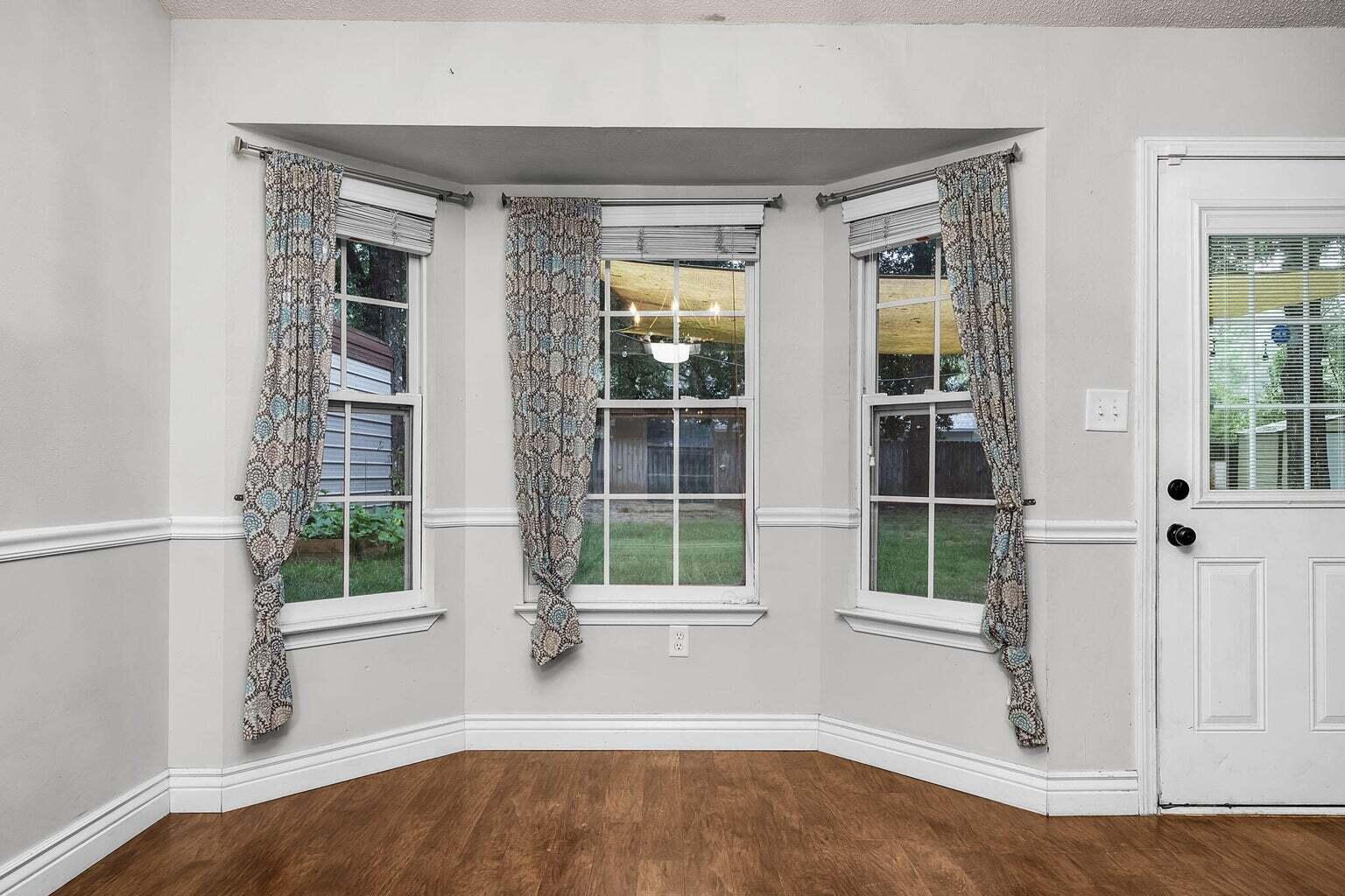 COUNTRY OAKS ESTATES PH 2 - Residential Lease