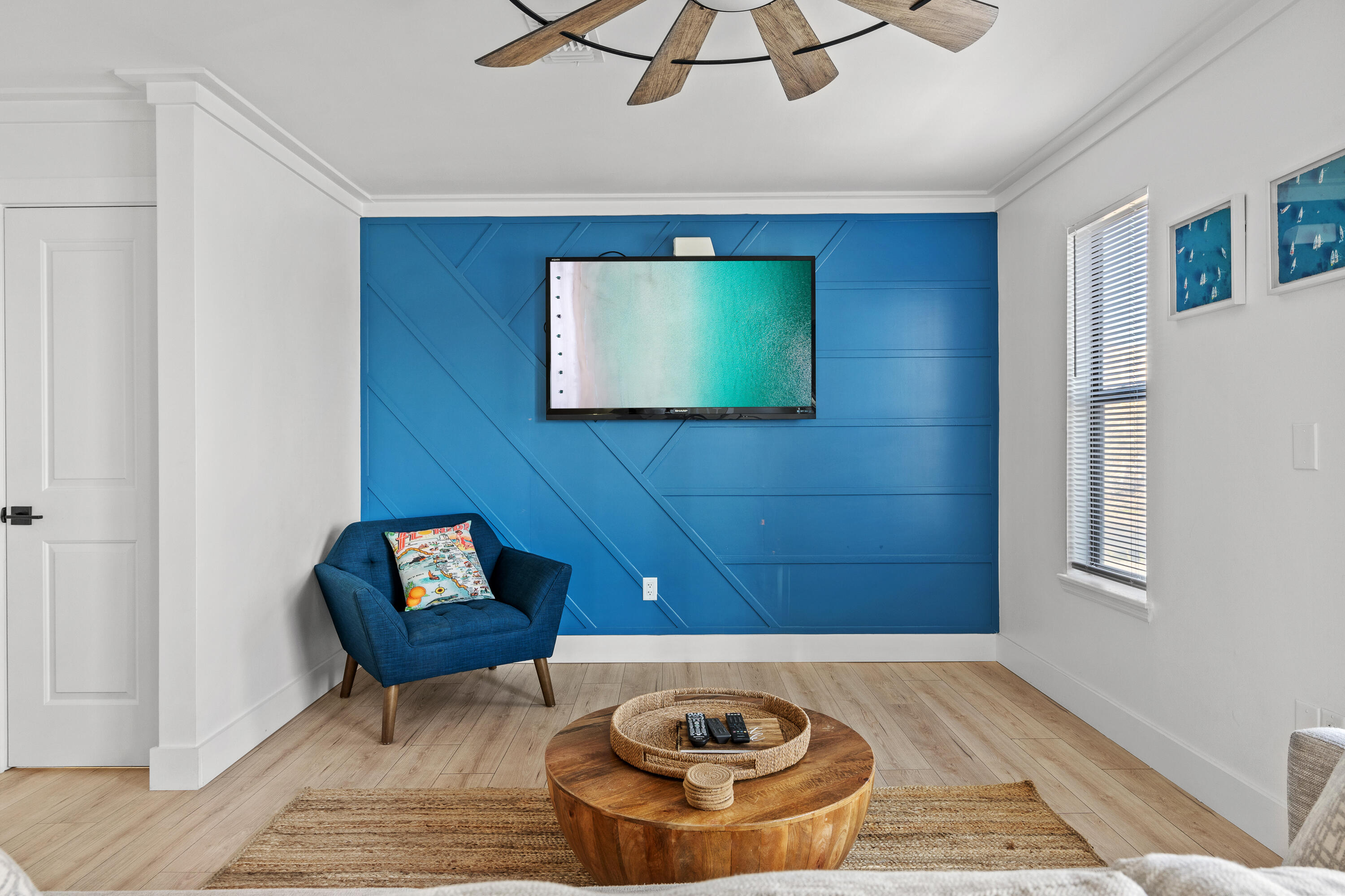 LAGUNA POINT CONDO - Residential