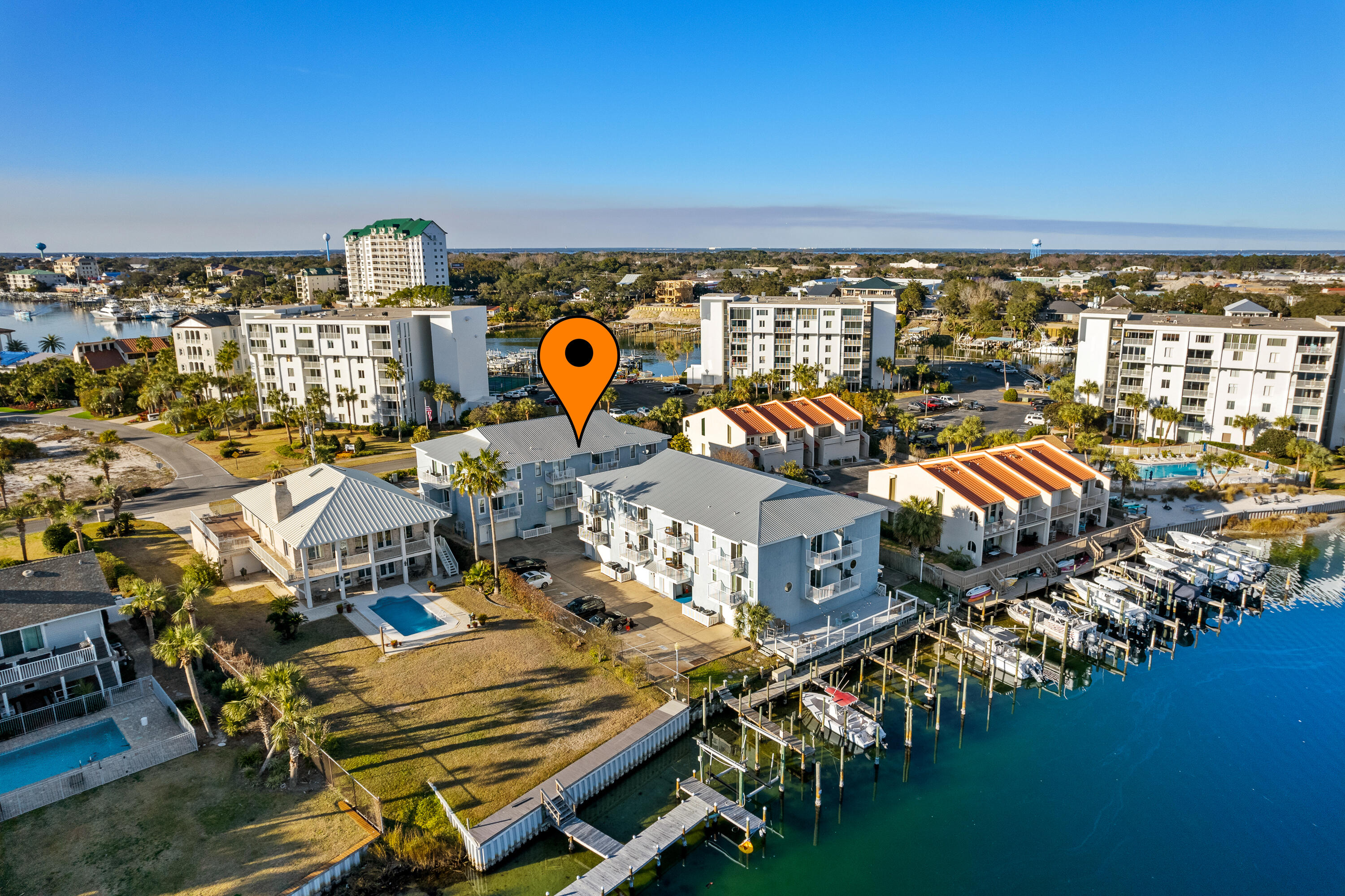 LAGUNA POINT CONDO - Residential