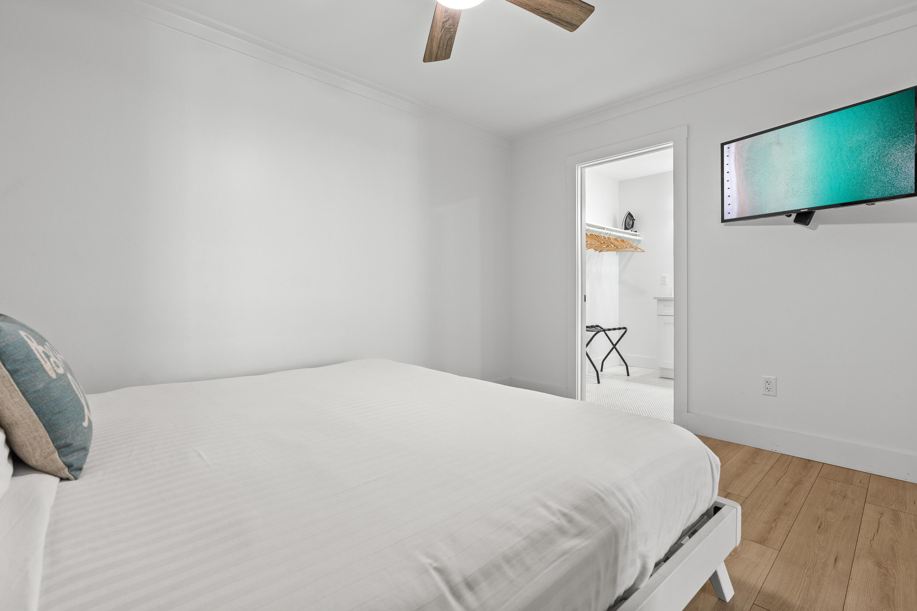 LAGUNA POINT CONDO - Residential
