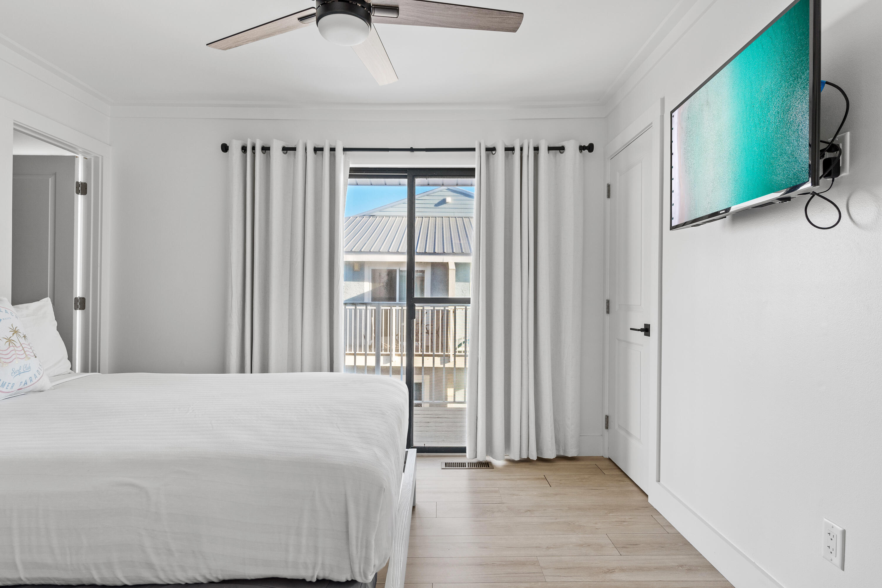 LAGUNA POINT CONDO - Residential