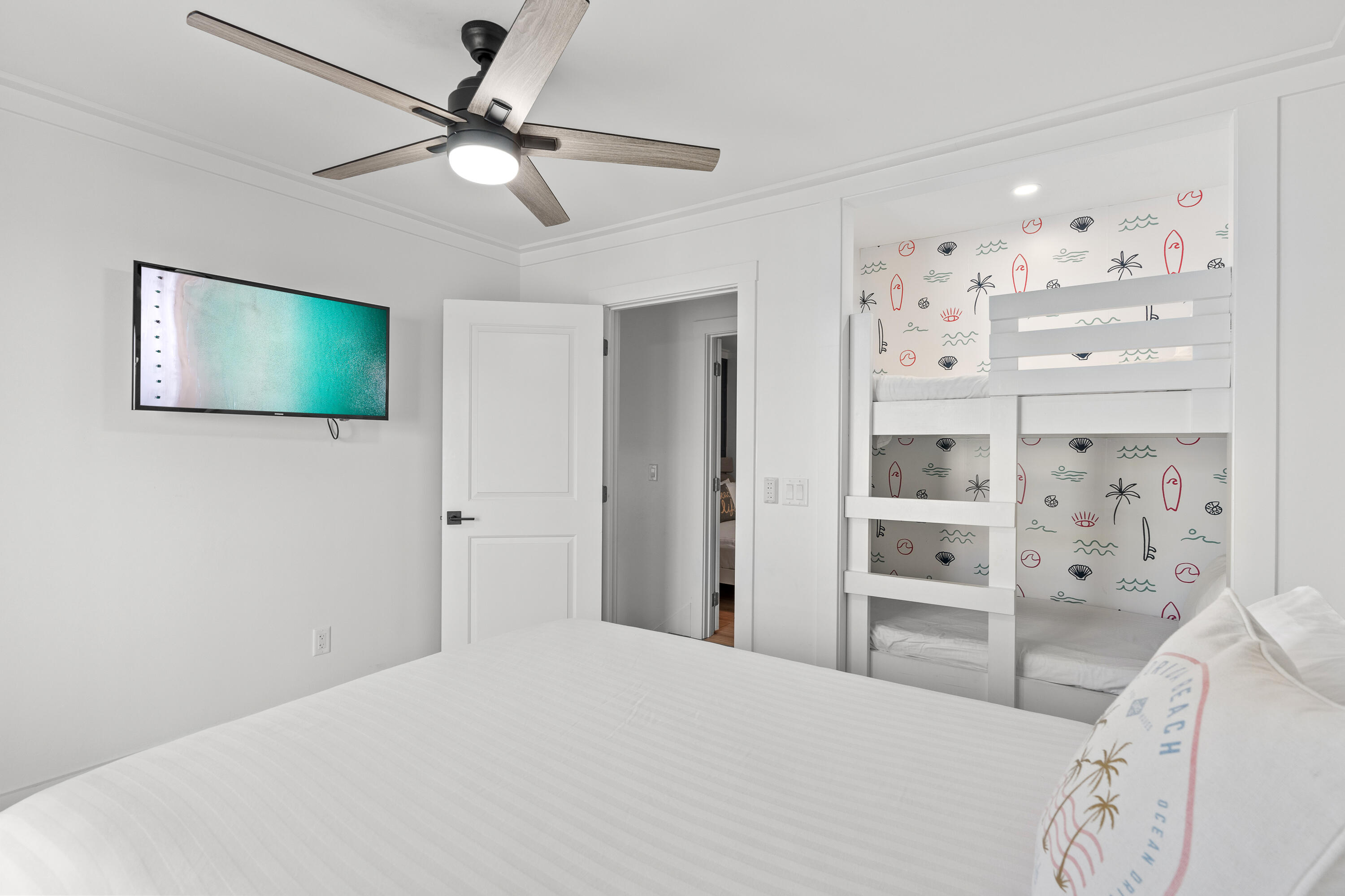LAGUNA POINT CONDO - Residential