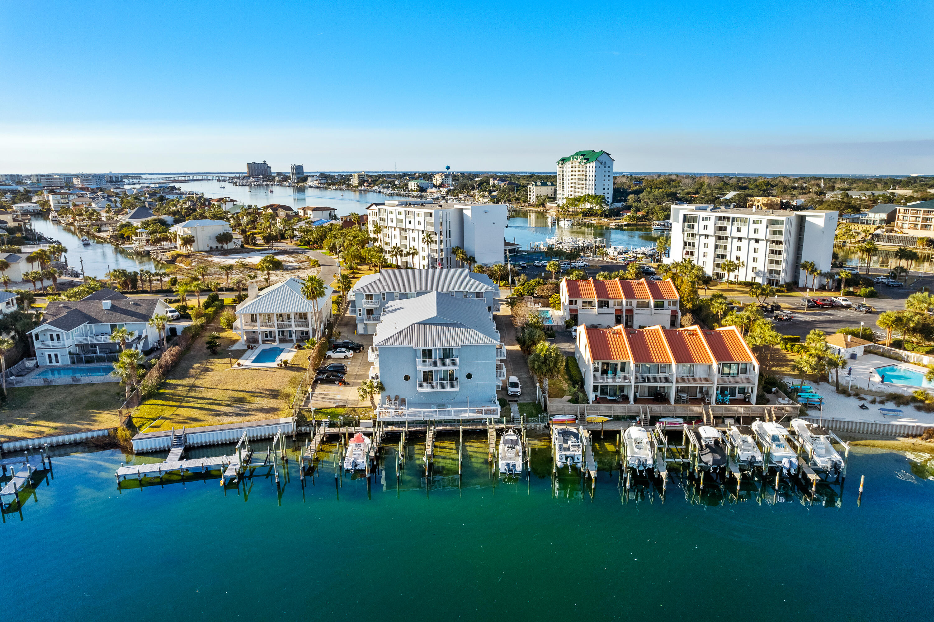 LAGUNA POINT CONDO - Residential