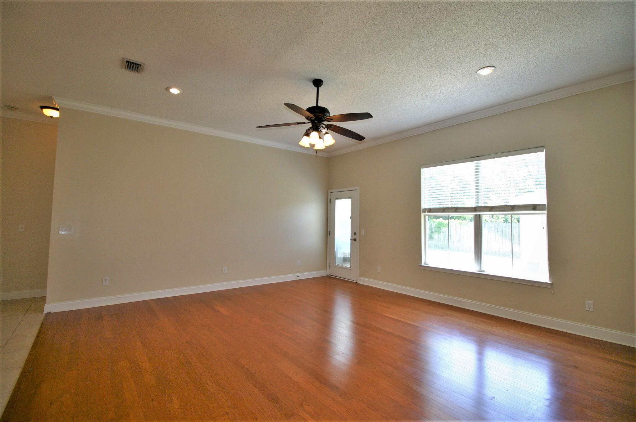 TRAILWOOD ESTATES - Residential