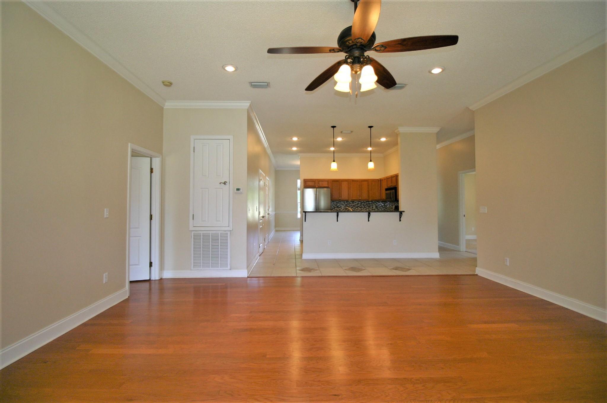 TRAILWOOD ESTATES - Residential