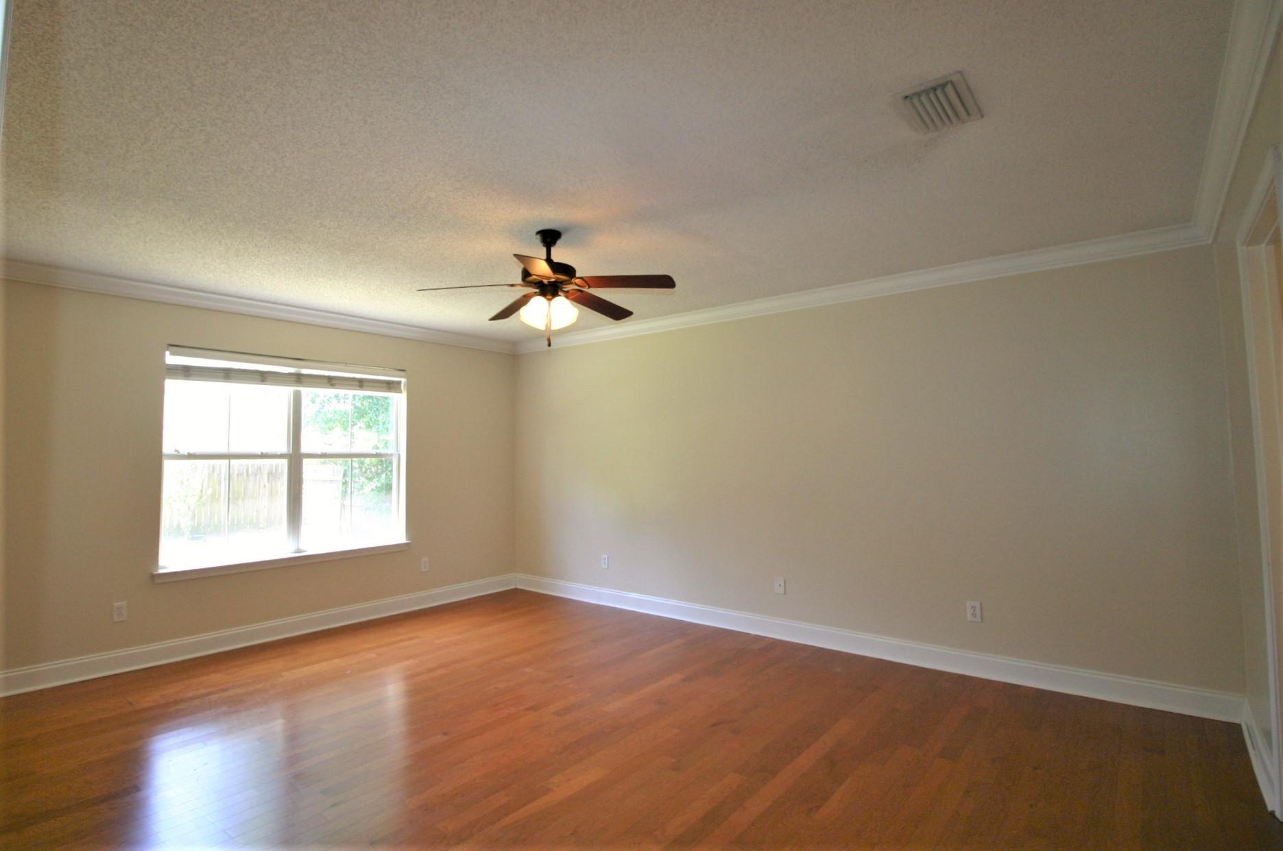 TRAILWOOD ESTATES - Residential