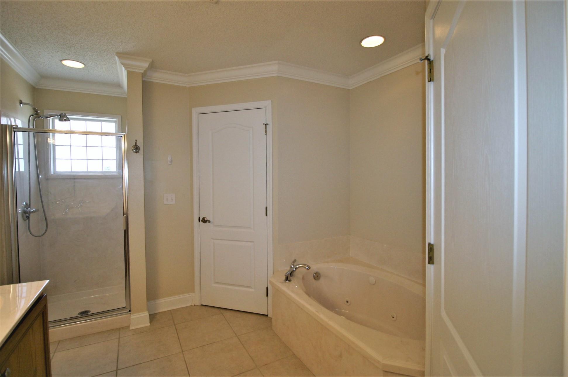 TRAILWOOD ESTATES - Residential