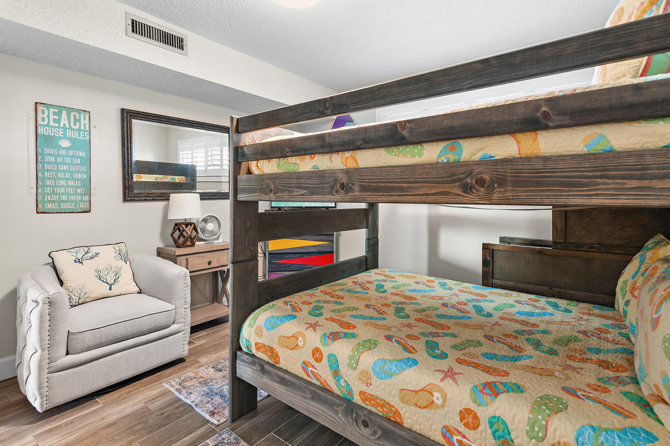 ISLANDER CONDO PH 2 - Residential