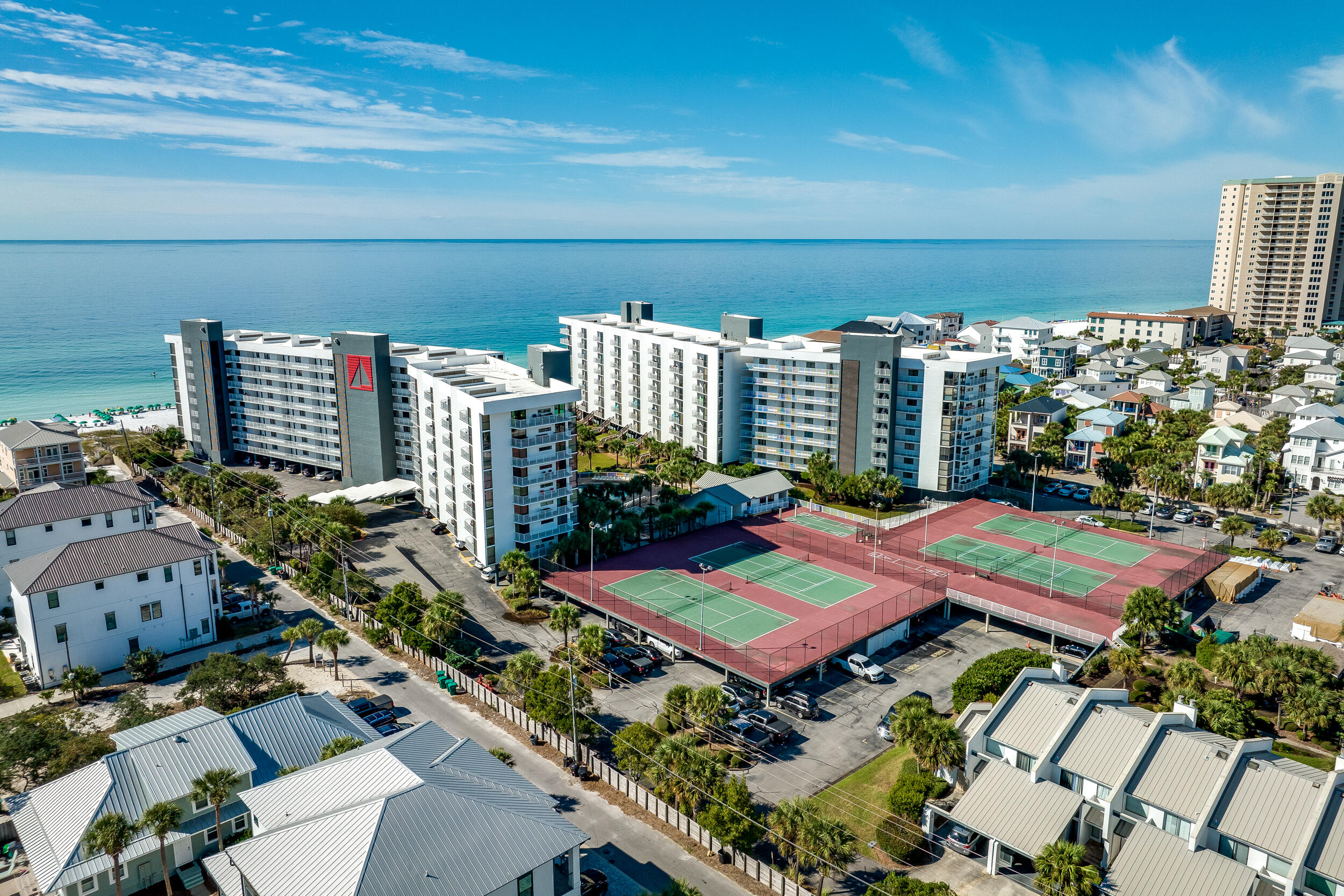 MAINSAIL CONDO PH 3 - Residential