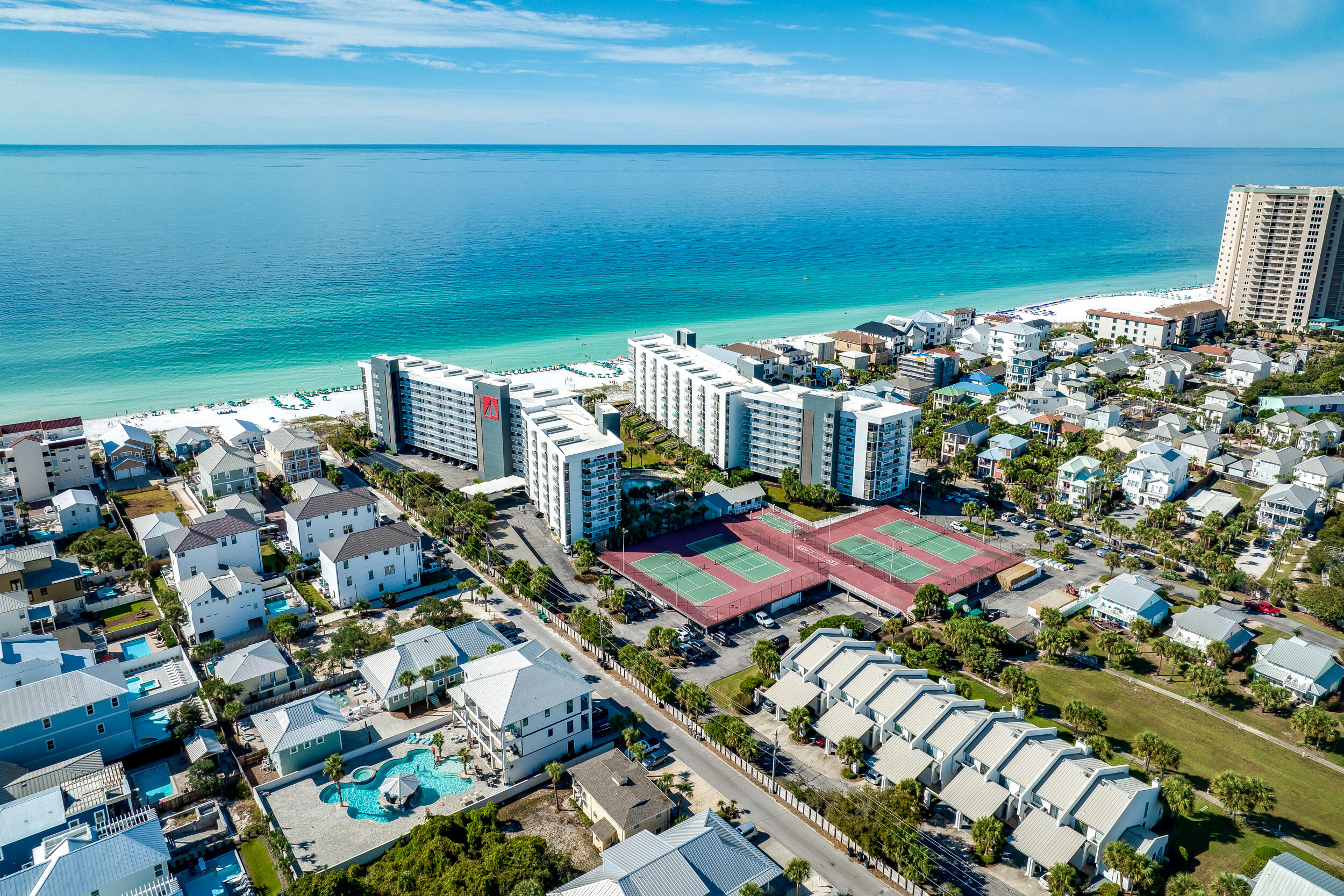 MAINSAIL CONDO PH 3 - Residential