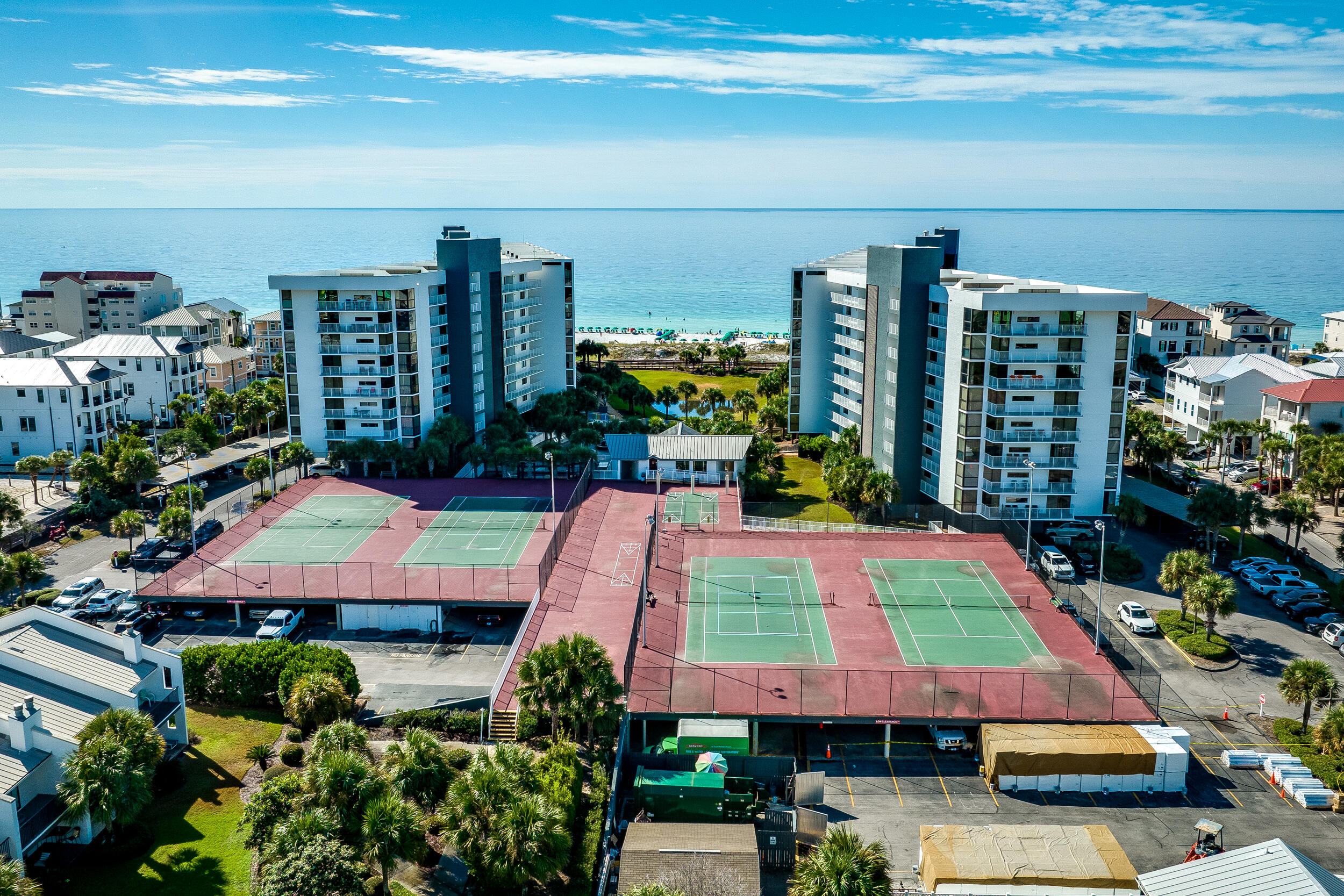MAINSAIL CONDO PH 3 - Residential