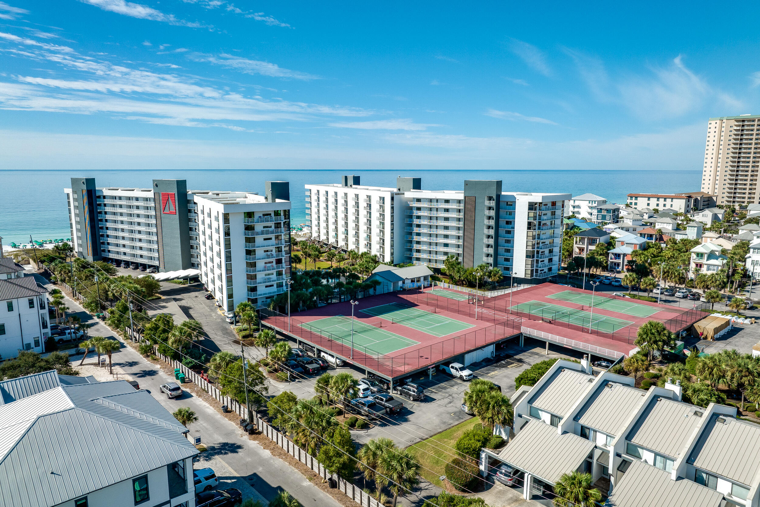 MAINSAIL CONDO PH 3 - Residential