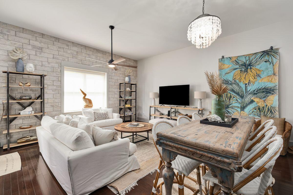 REDFISH VILLAGE - Residential