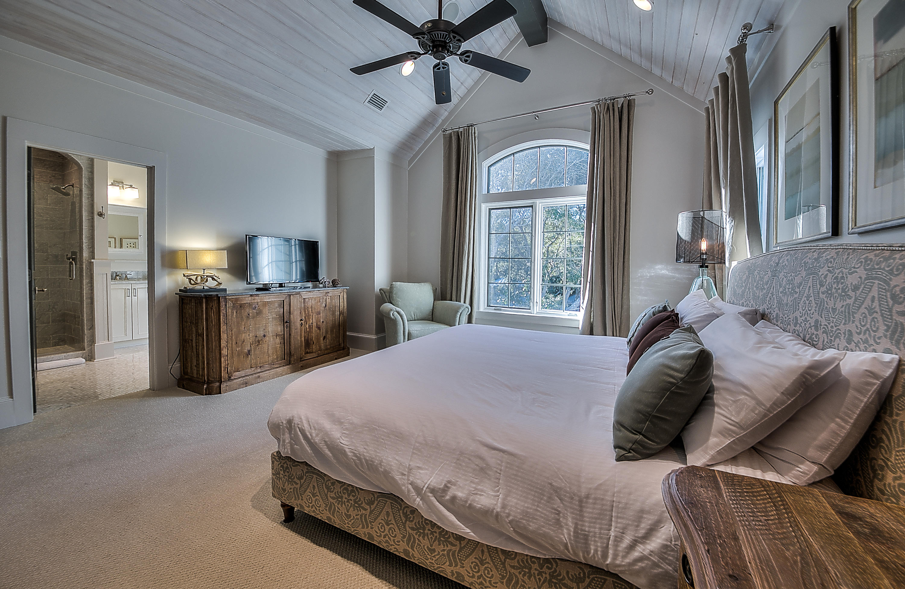 SEAGROVE 1ST ADDN - Residential