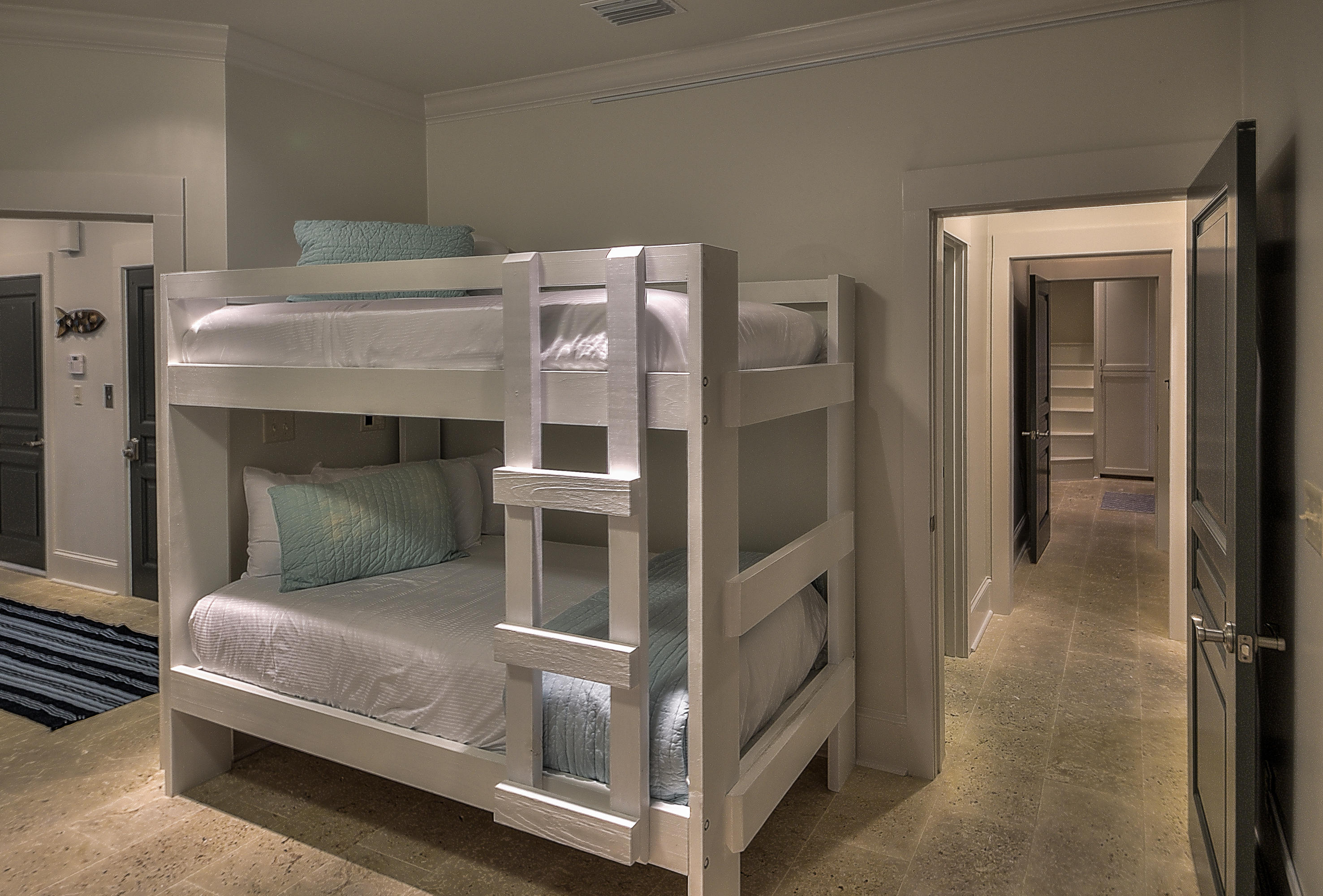 SEAGROVE 1ST ADDN - Residential