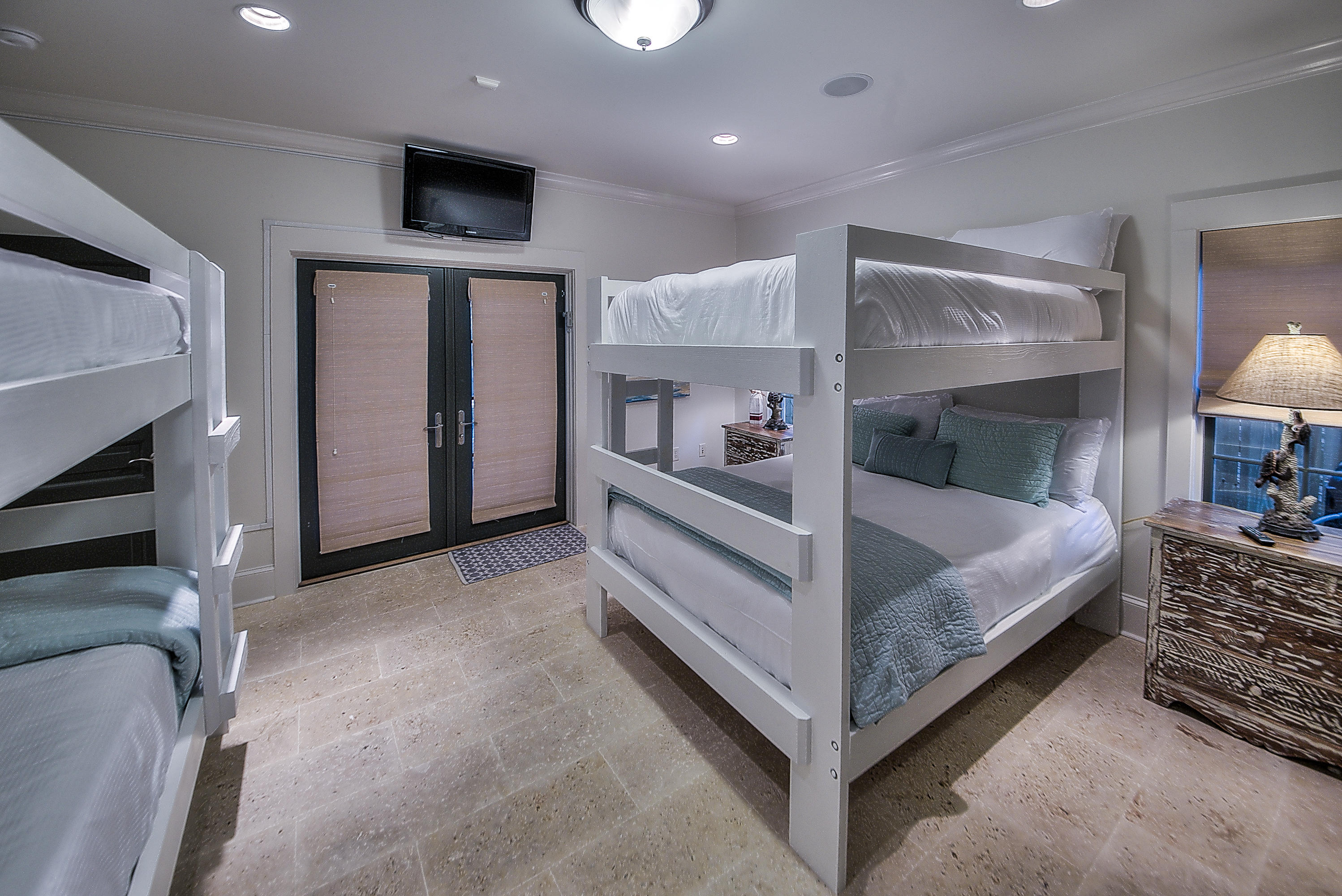 SEAGROVE 1ST ADDN - Residential
