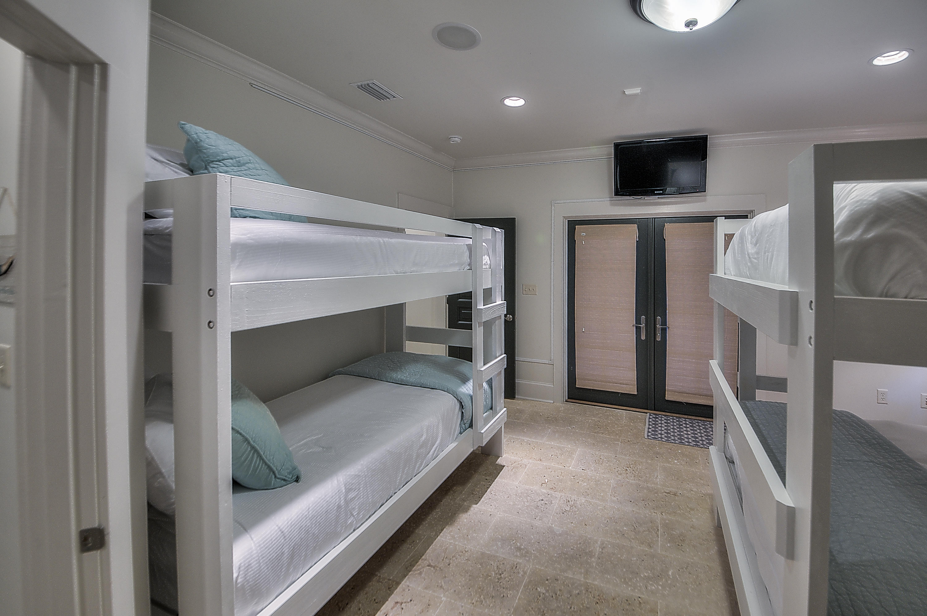 SEAGROVE 1ST ADDN - Residential