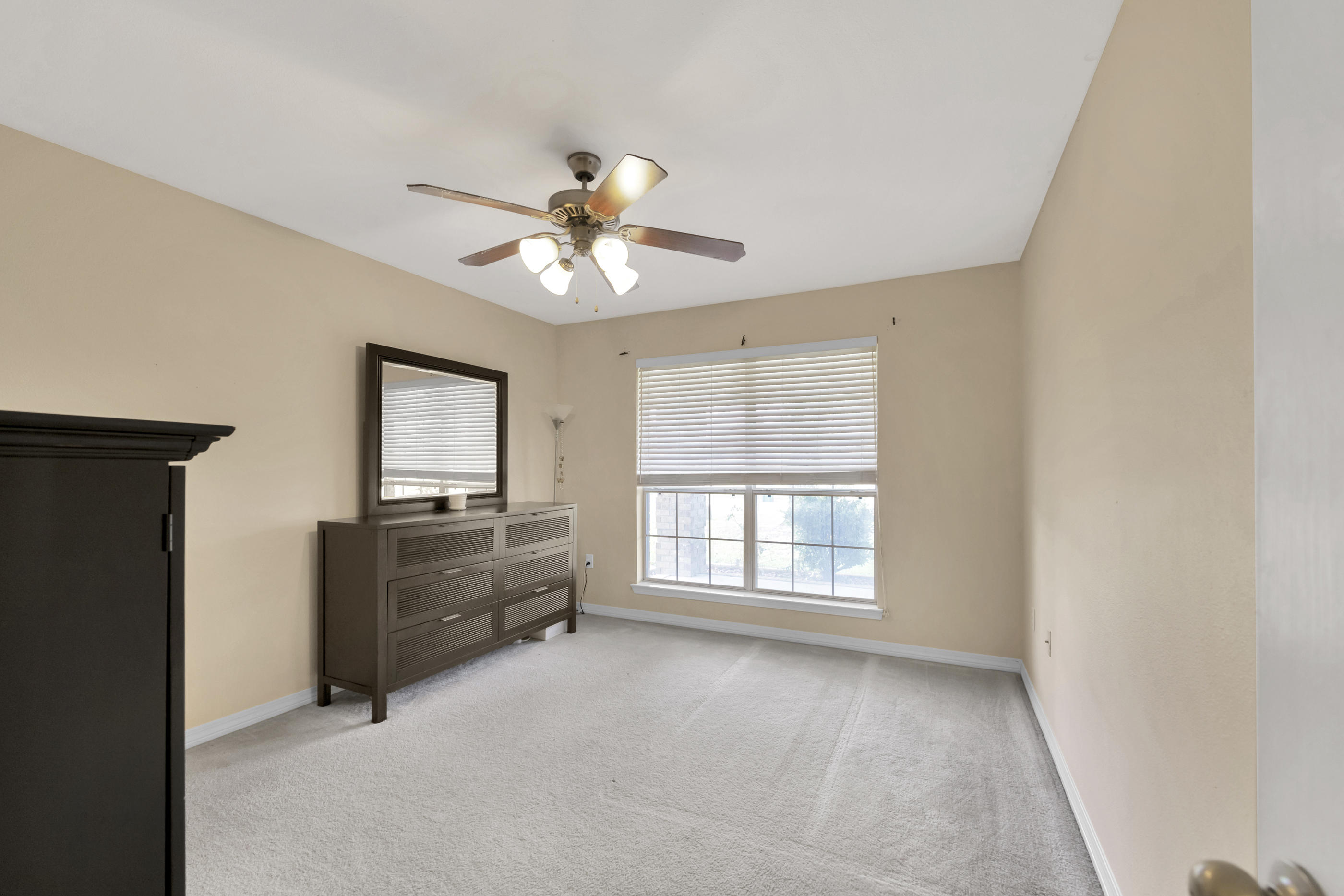 CREETWOOD VILLAGE - Residential