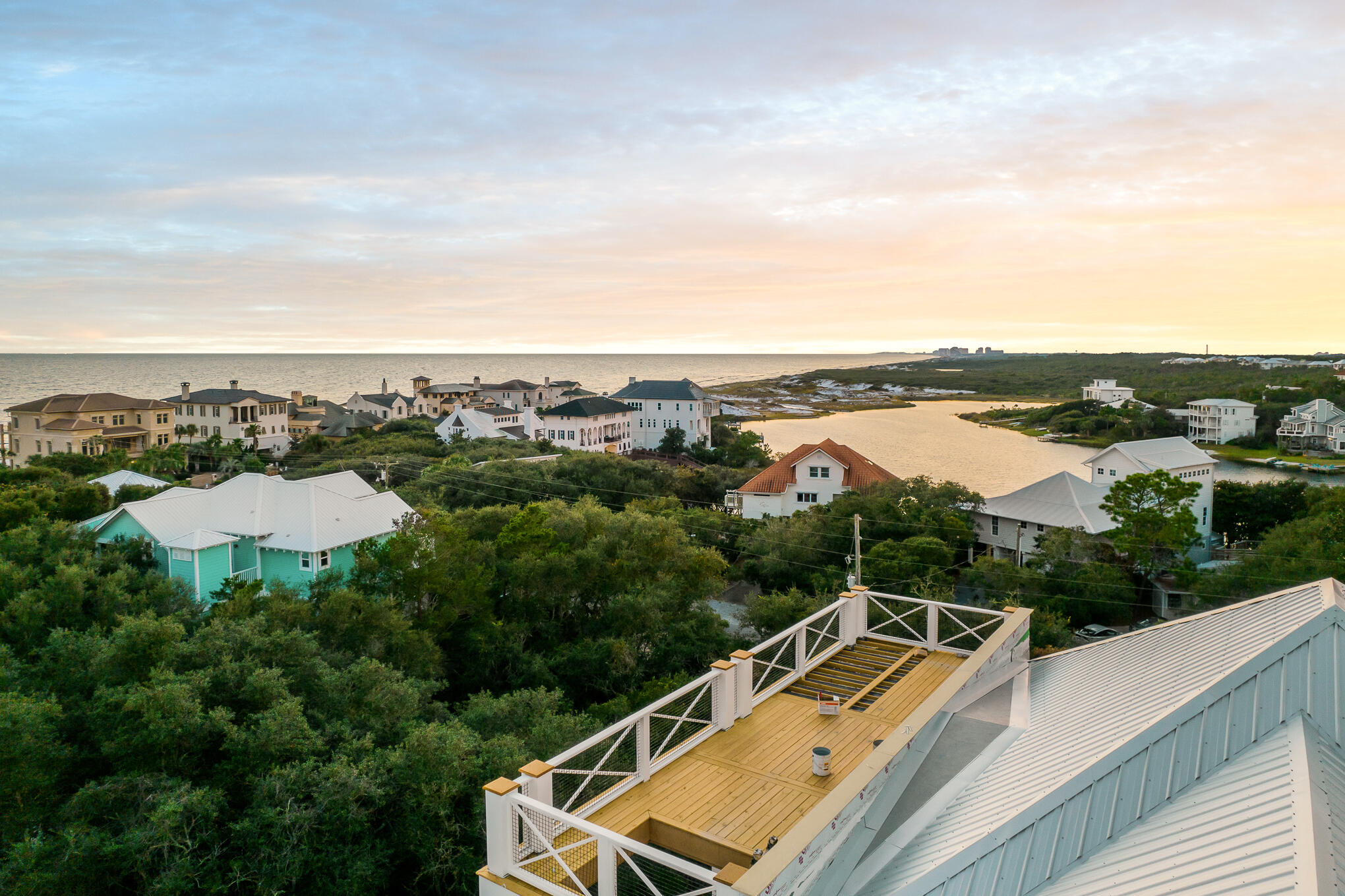 BEACH HIGHLANDS - Residential