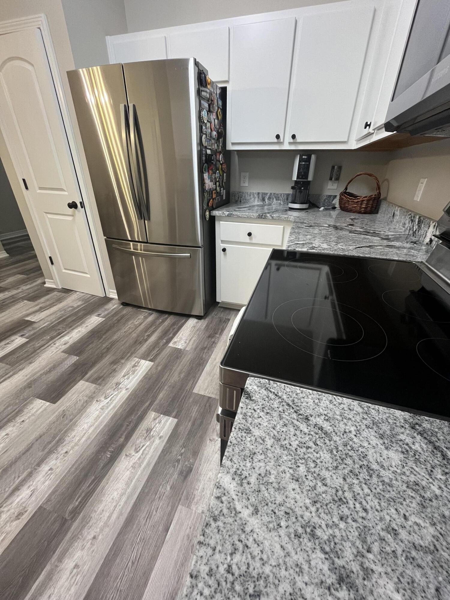 PLANTATION WOODS - Residential