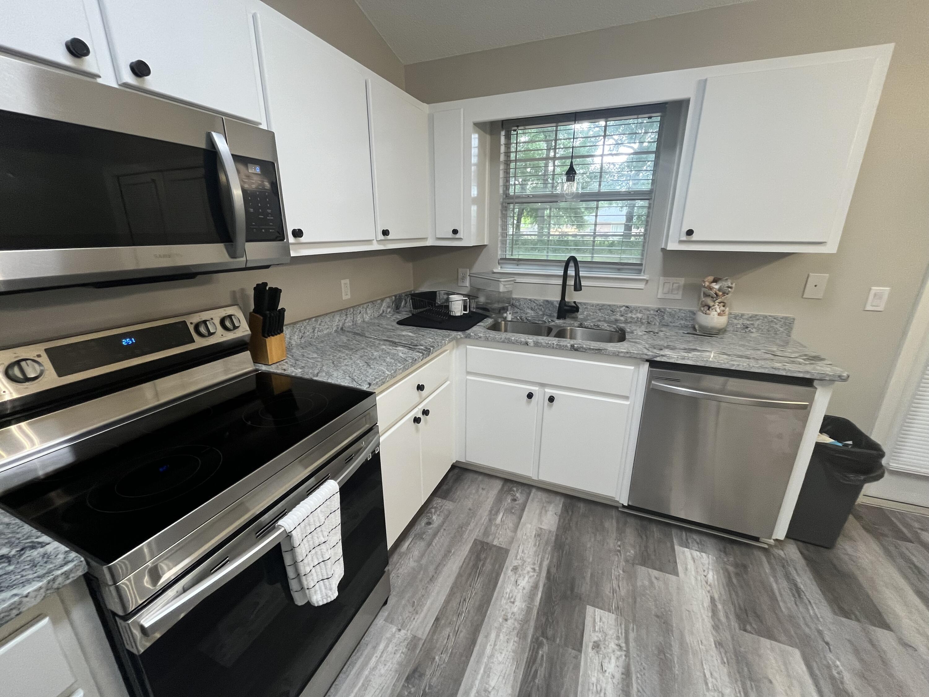 PLANTATION WOODS - Residential
