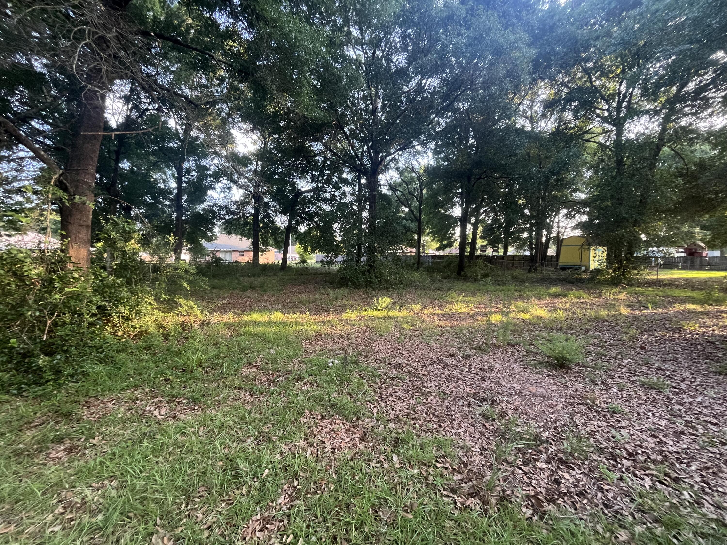 PLANTATION WOODS - Residential