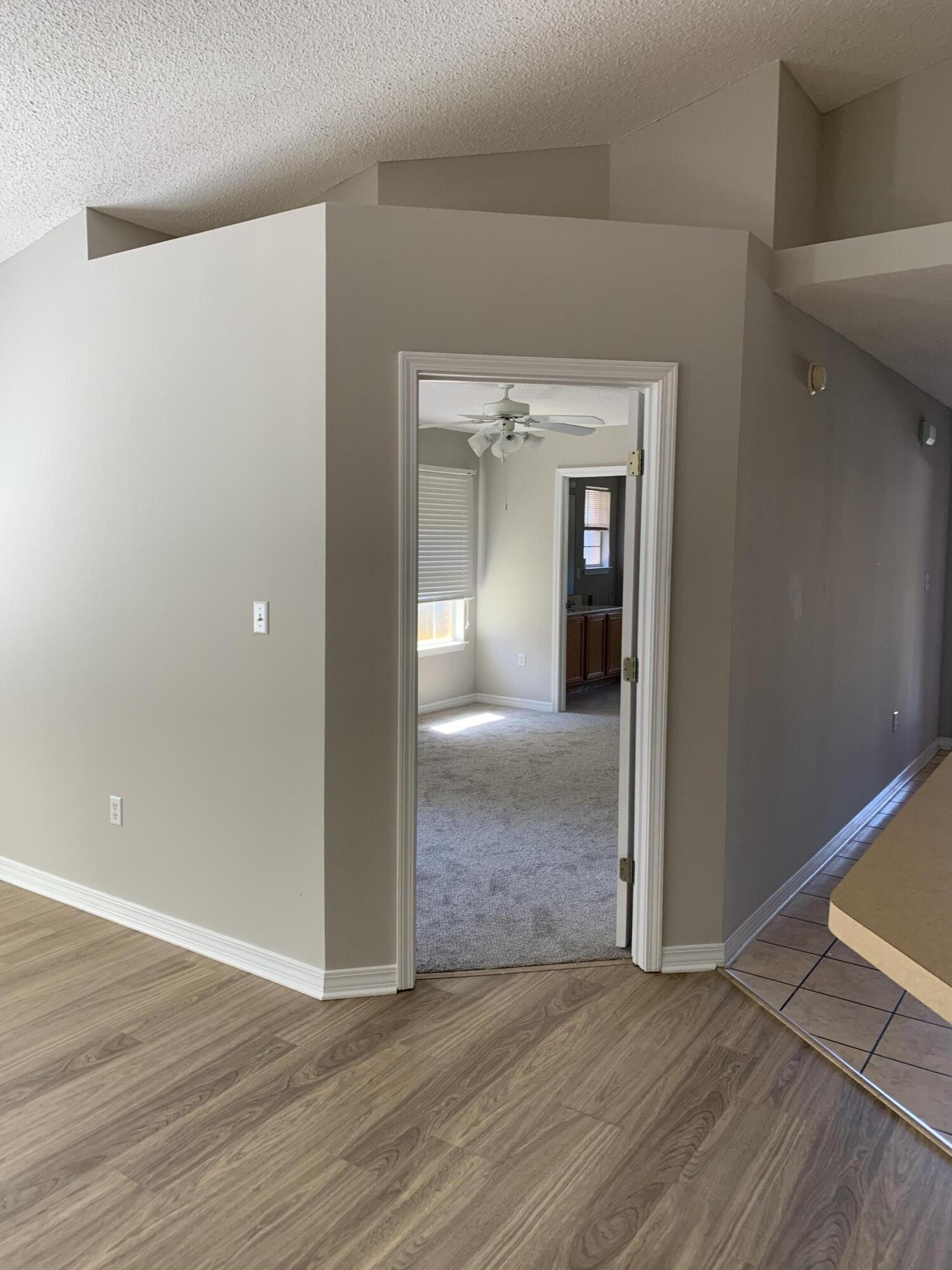 EMERALD LAKES PH 3 - Residential Lease