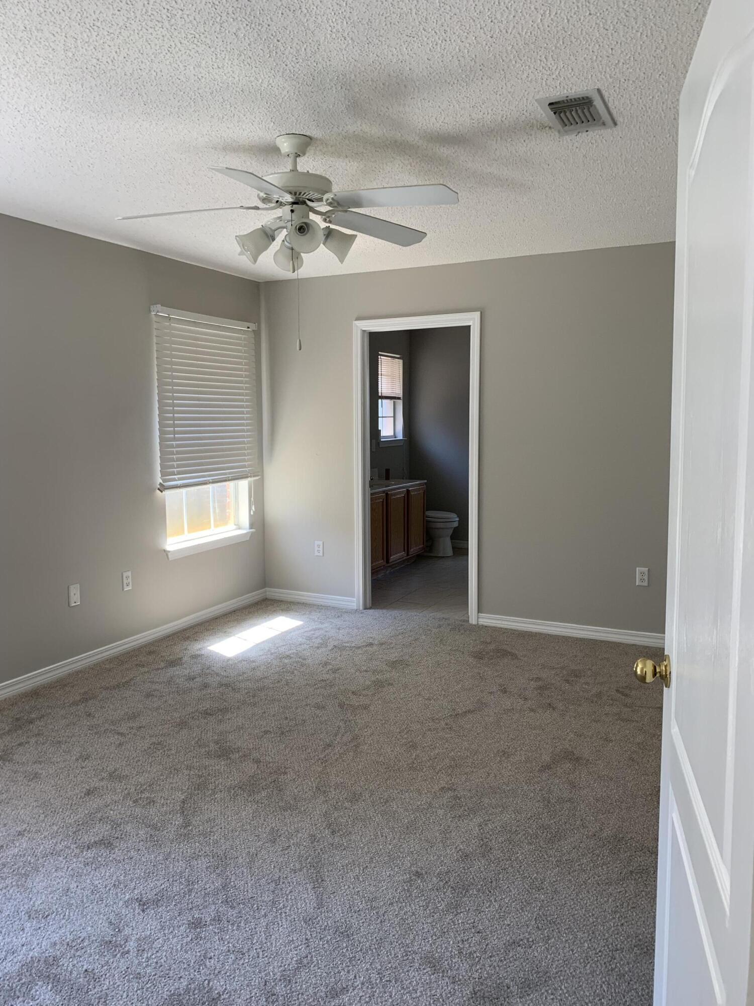 EMERALD LAKES PH 3 - Residential Lease