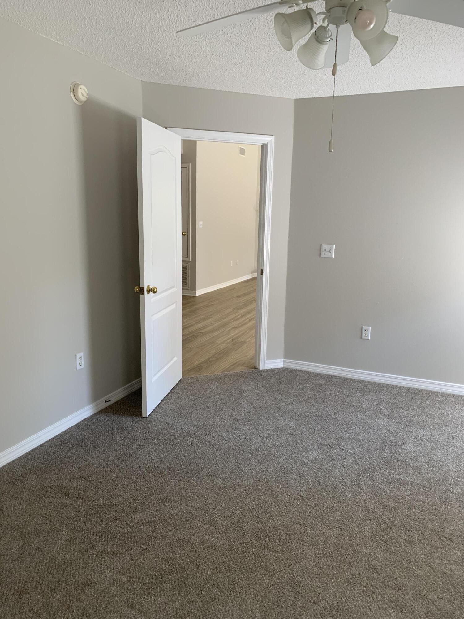 EMERALD LAKES PH 3 - Residential Lease