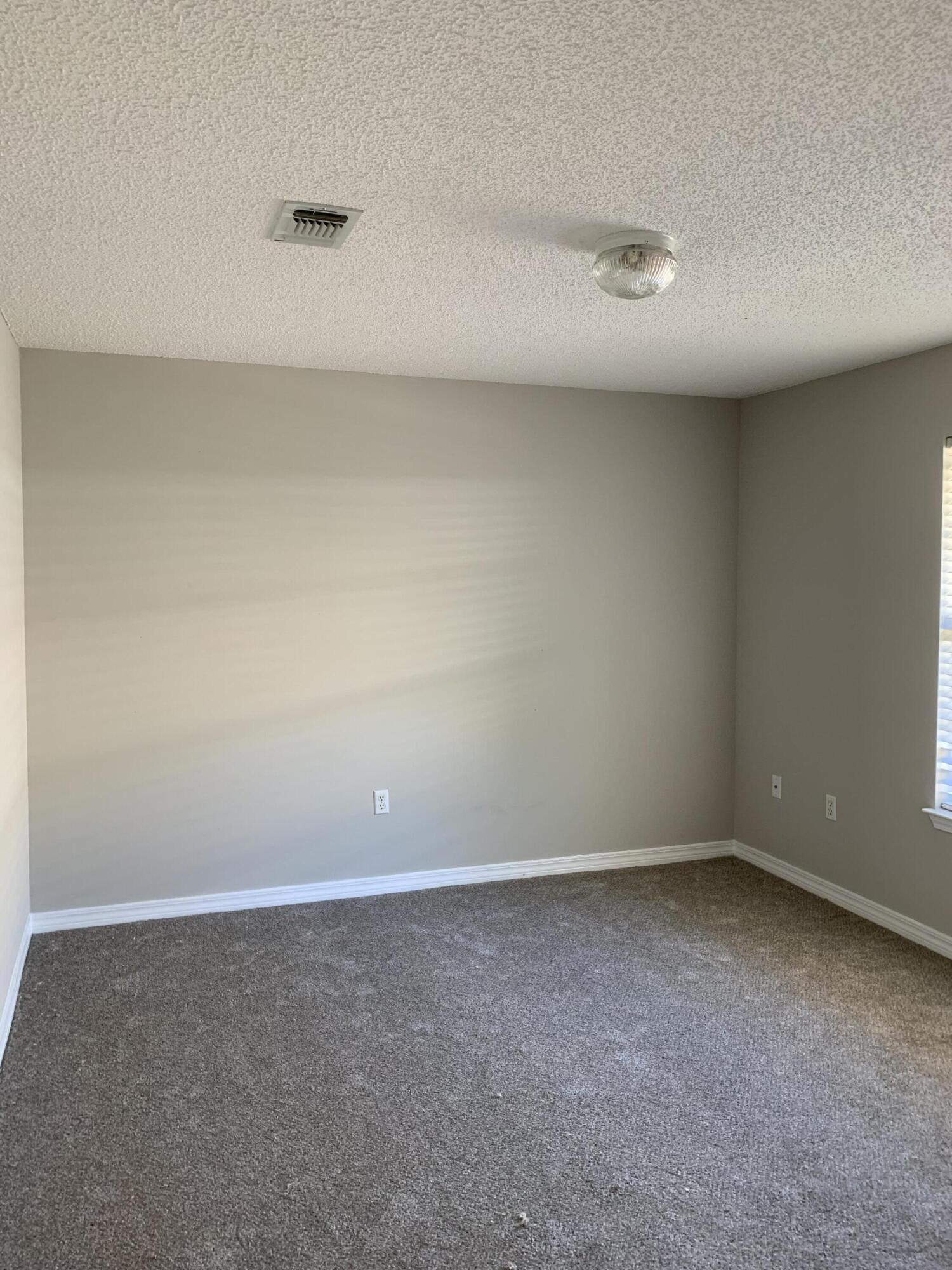 EMERALD LAKES PH 3 - Residential Lease