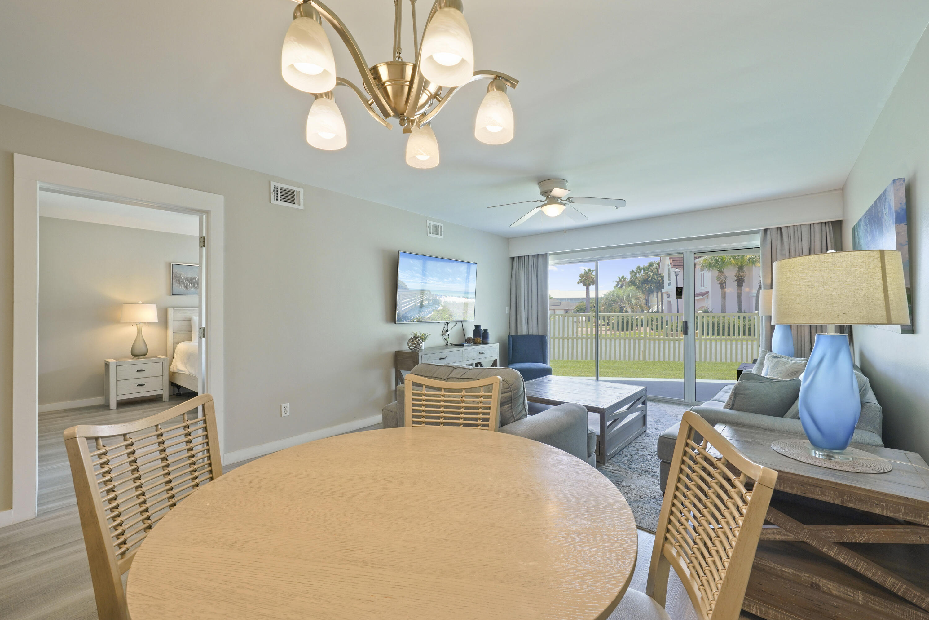 MARAVILLA CONDO 3 - Residential
