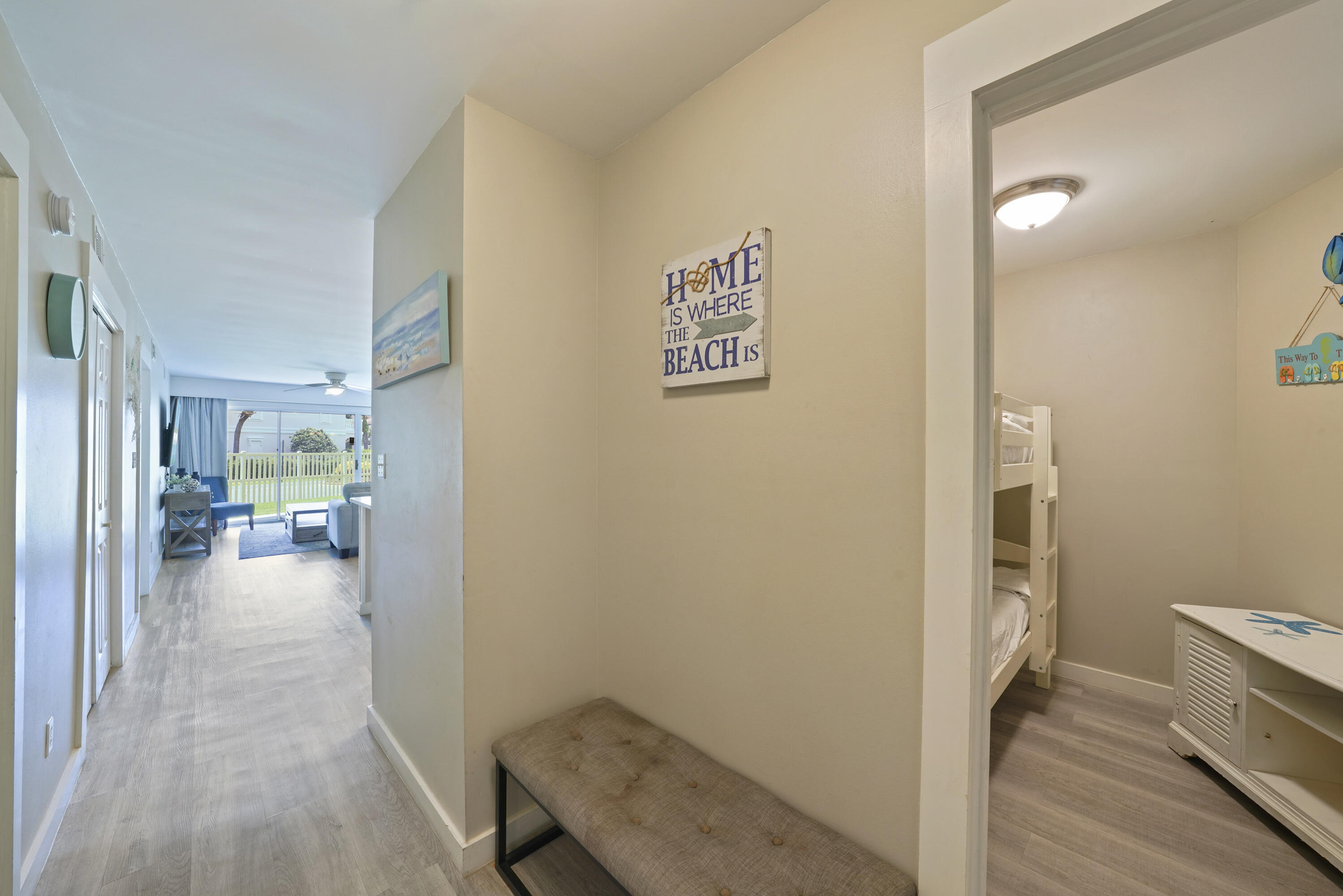 MARAVILLA CONDO 3 - Residential