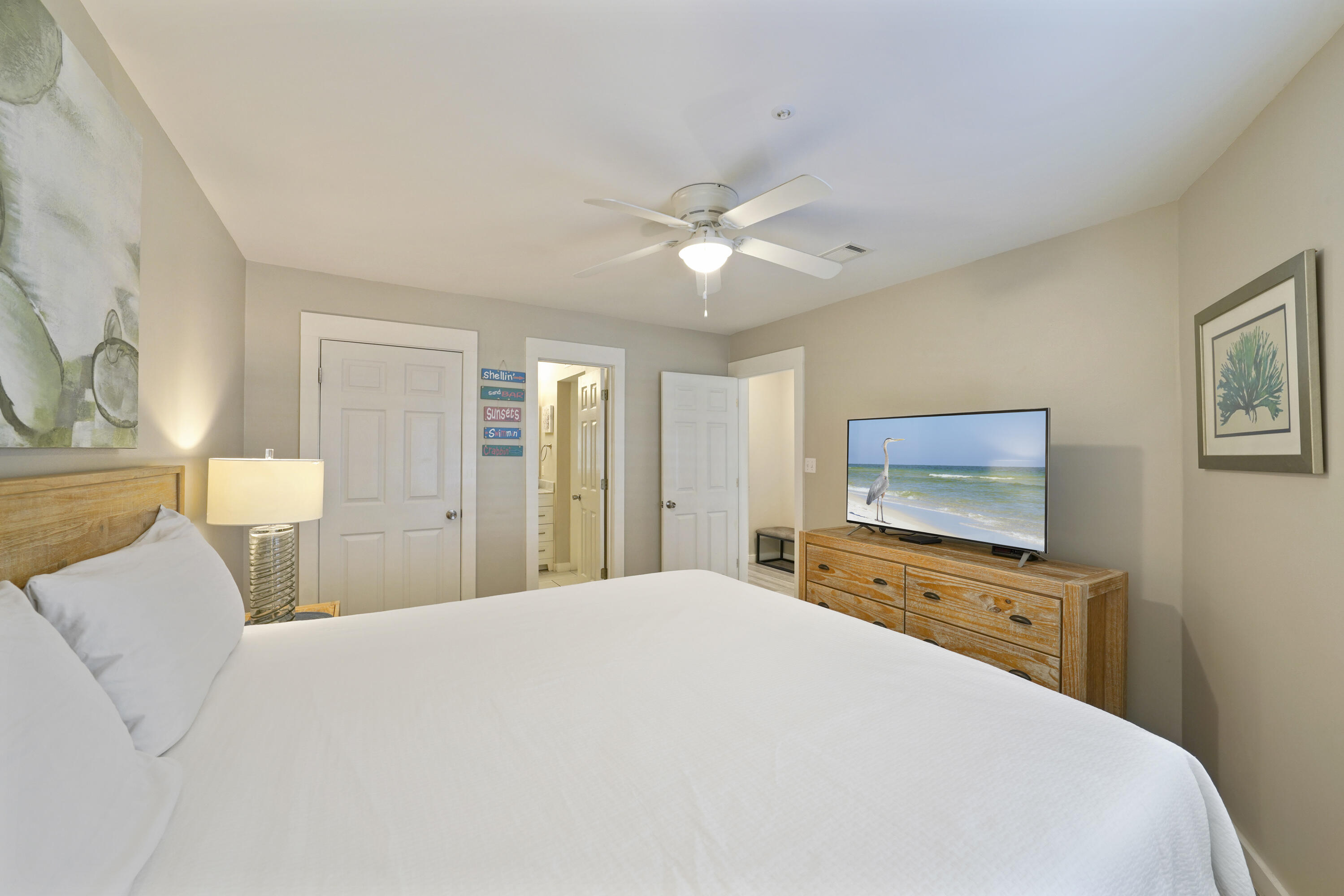 MARAVILLA CONDO 3 - Residential