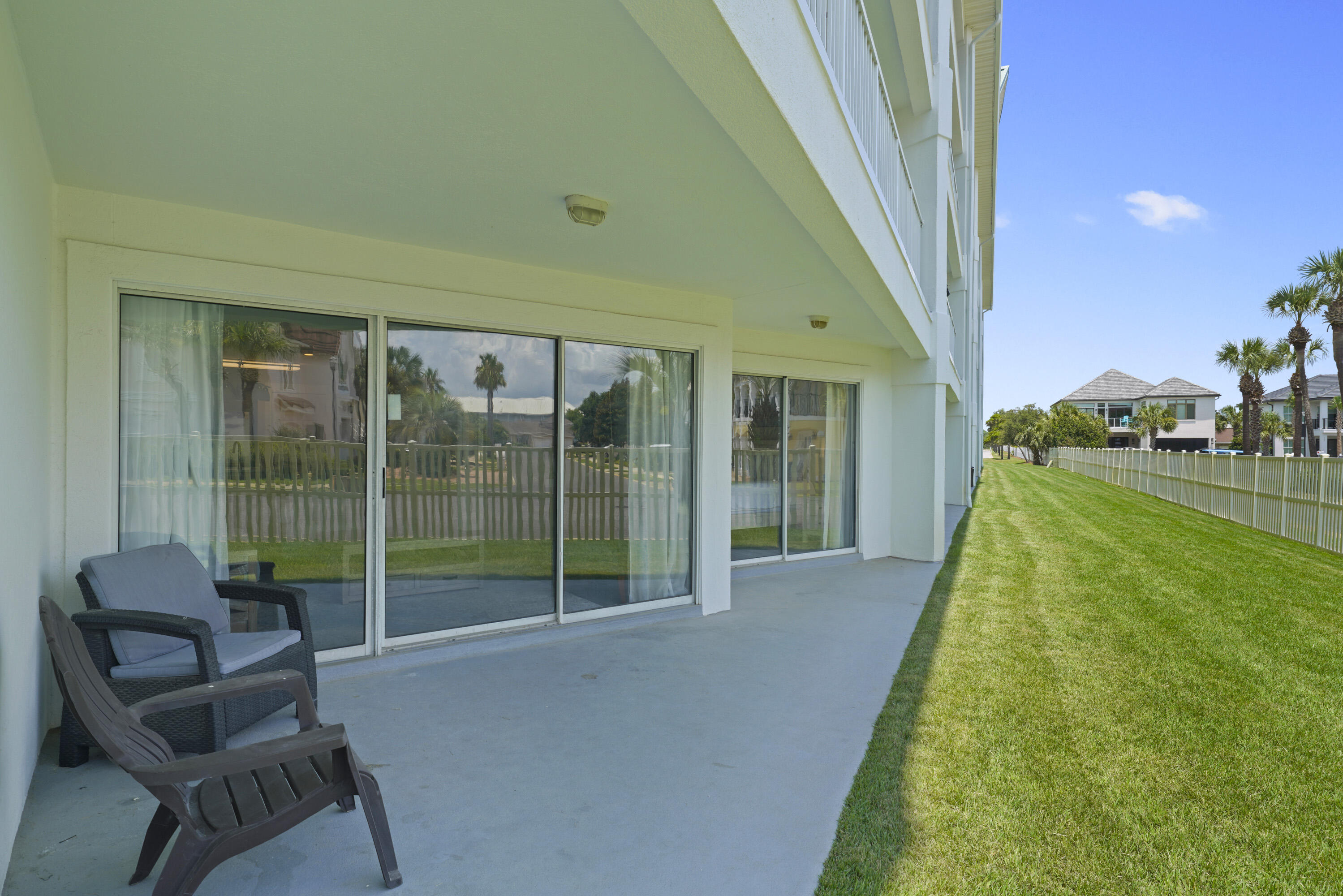 MARAVILLA CONDO 3 - Residential