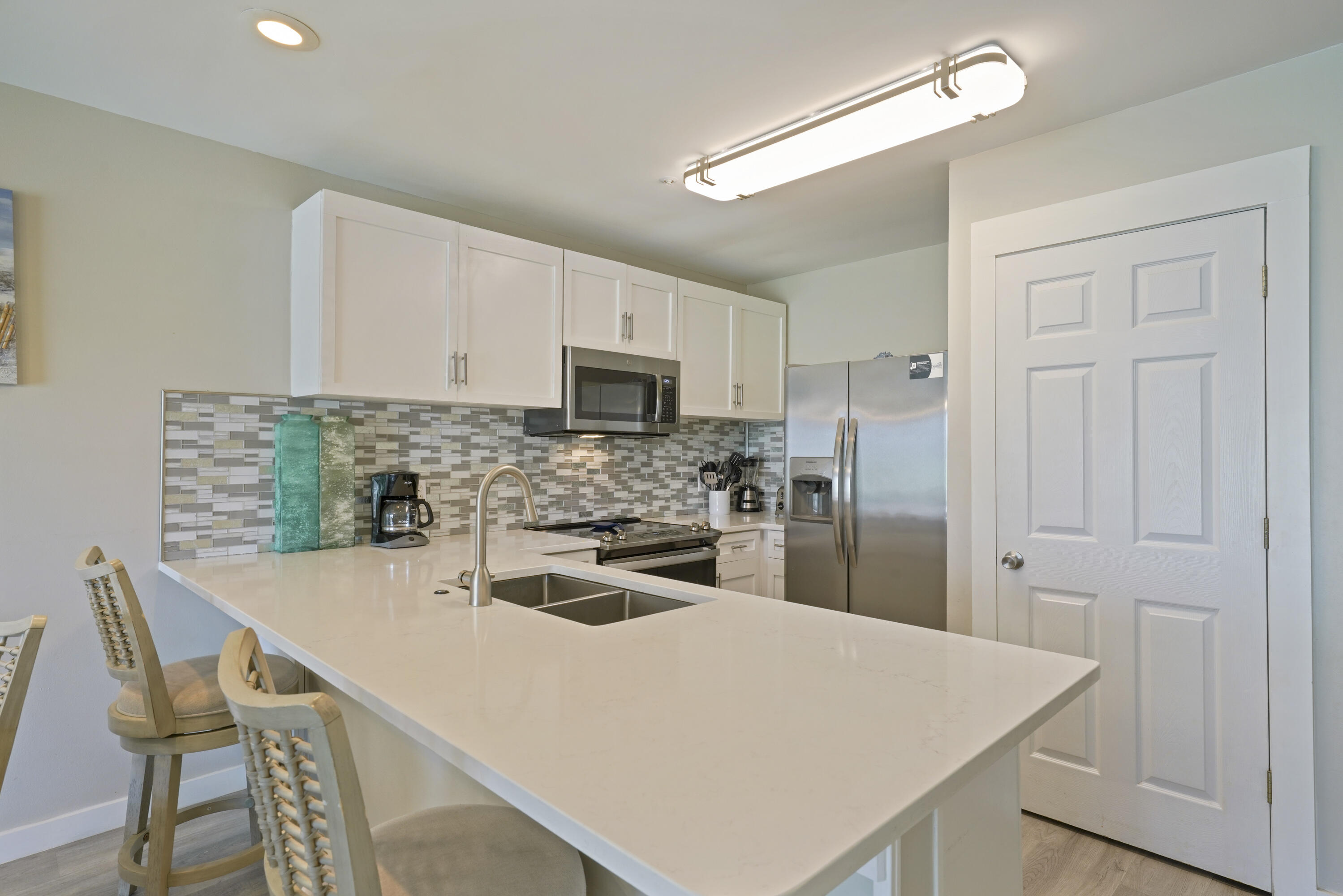 MARAVILLA CONDO 3 - Residential