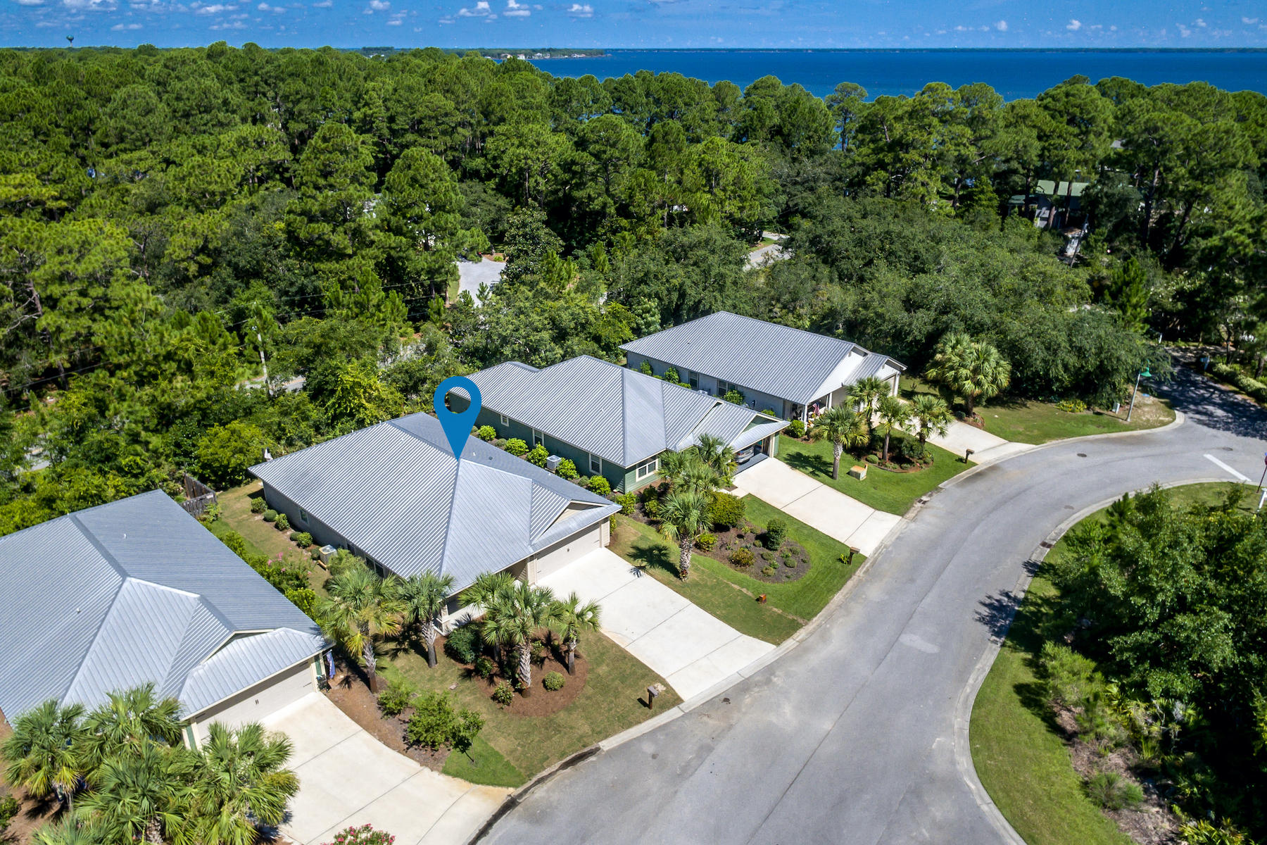 EAGLE BAY - Residential