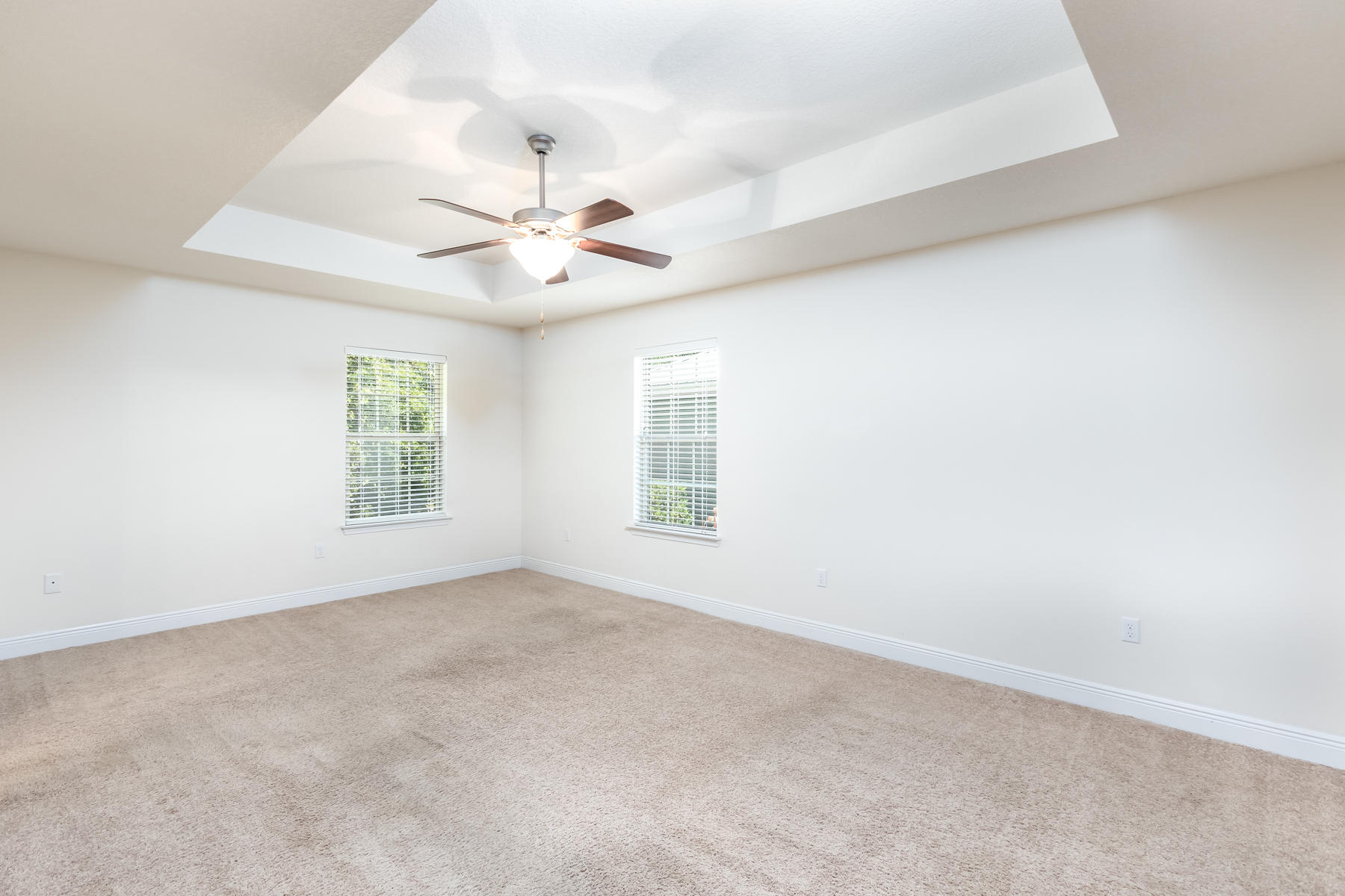 EAGLE BAY - Residential