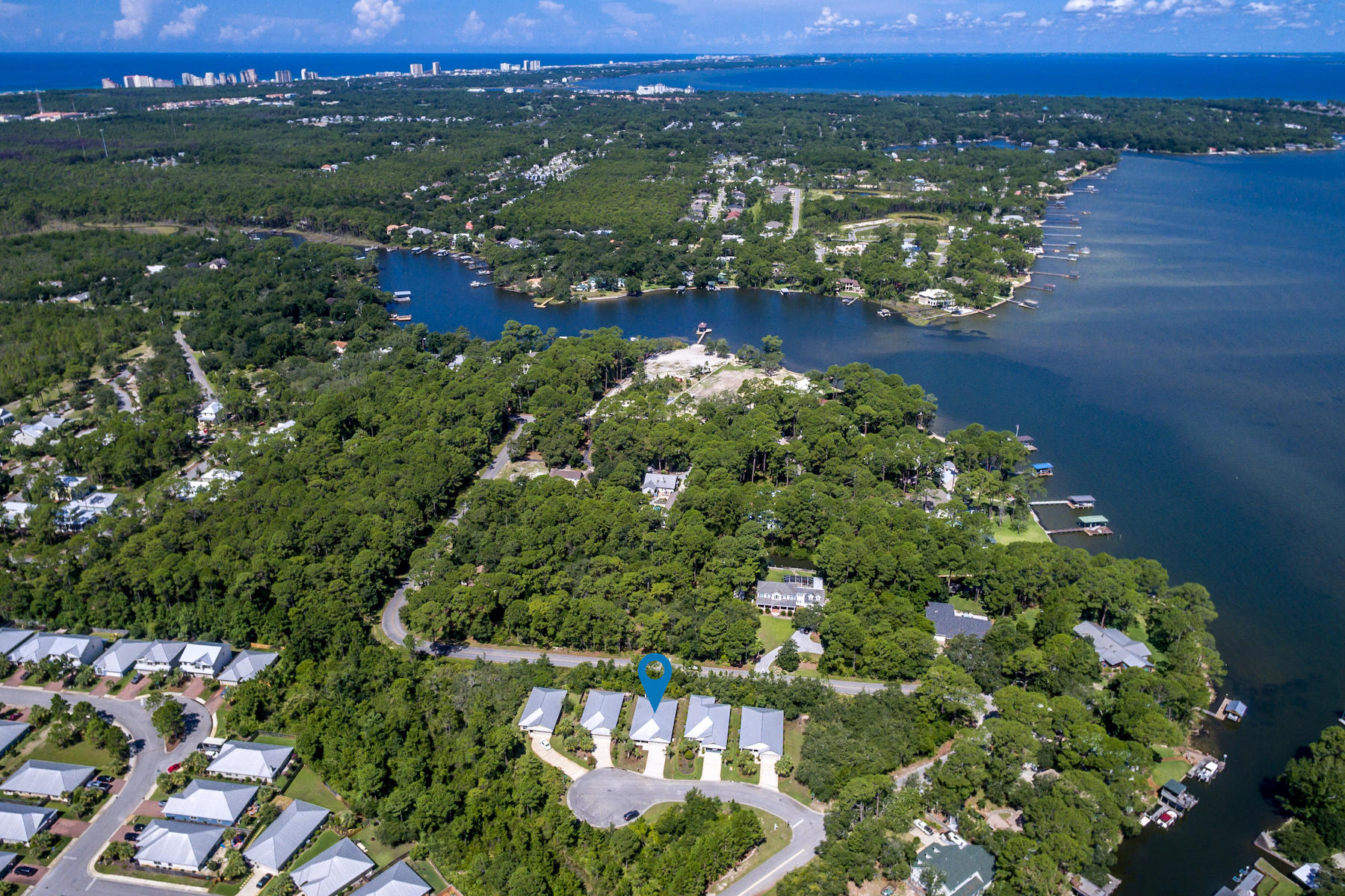 EAGLE BAY - Residential