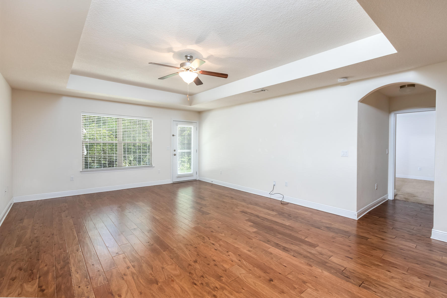 EAGLE BAY - Residential