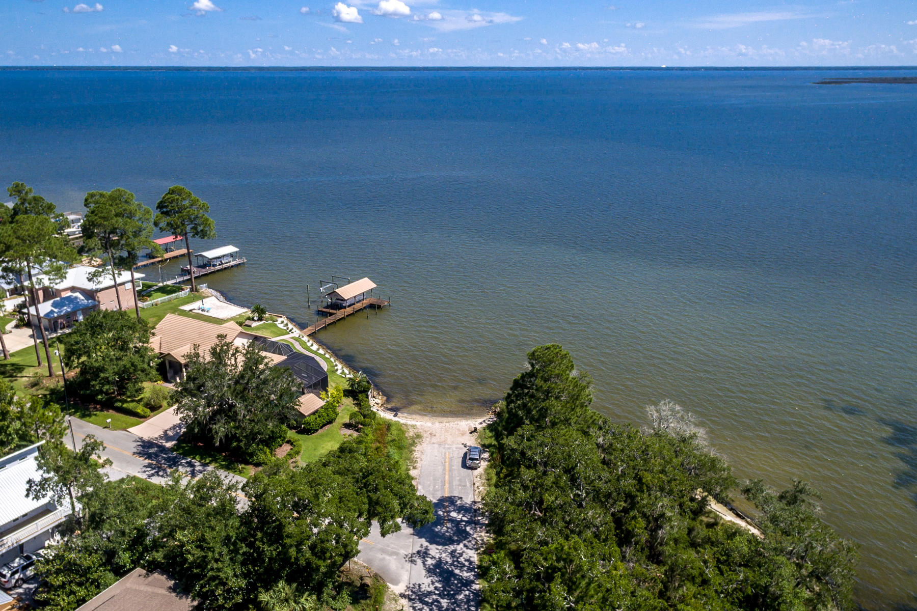 EAGLE BAY - Residential