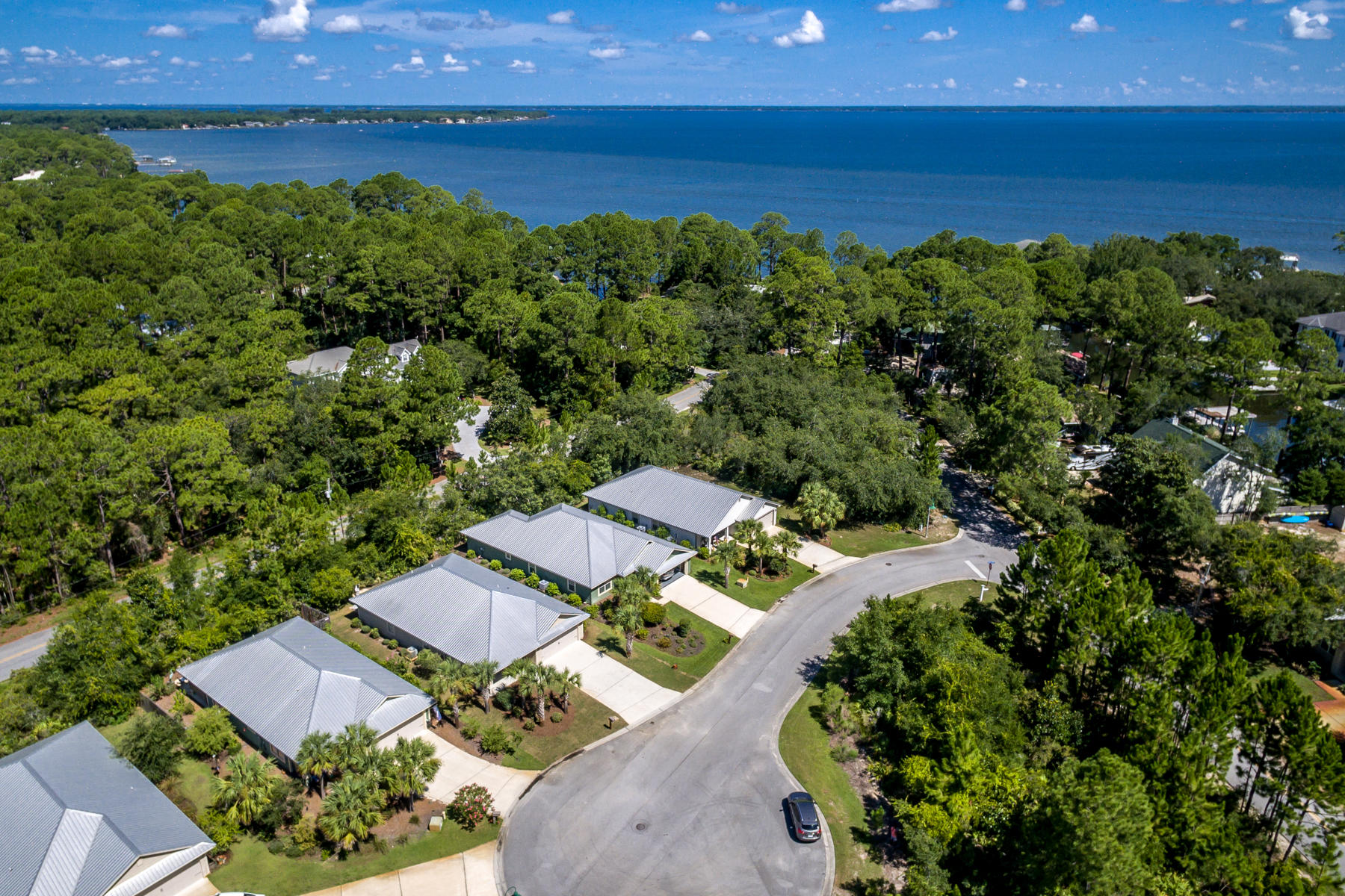 EAGLE BAY - Residential