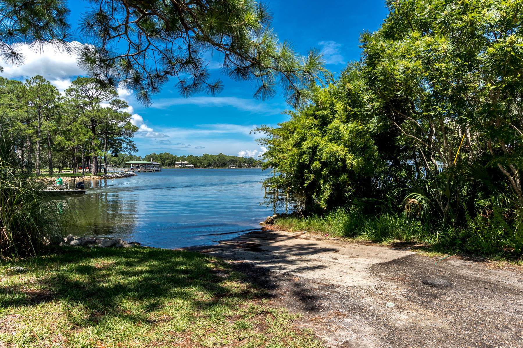 EAGLE BAY - Residential