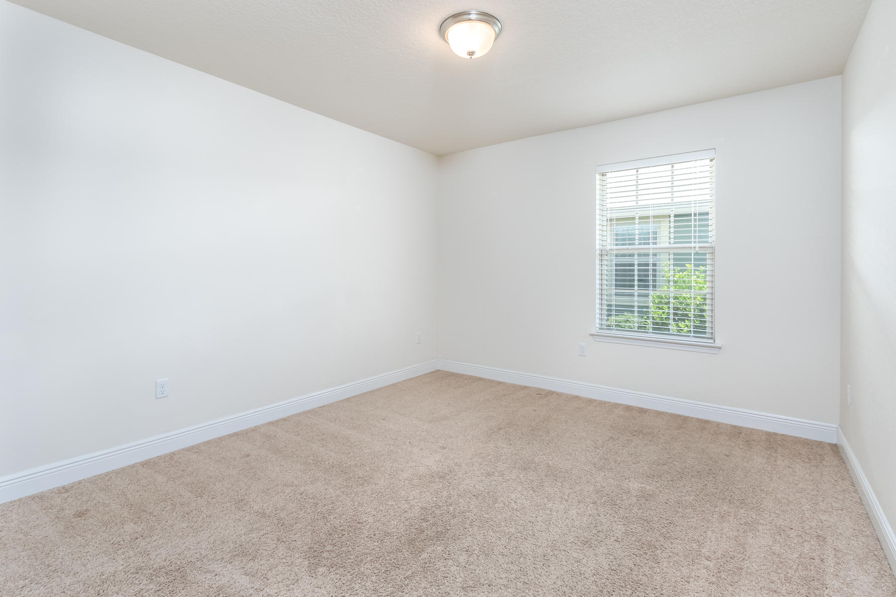 EAGLE BAY - Residential