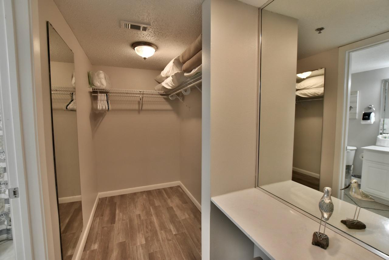 SURF DWELLER - Residential