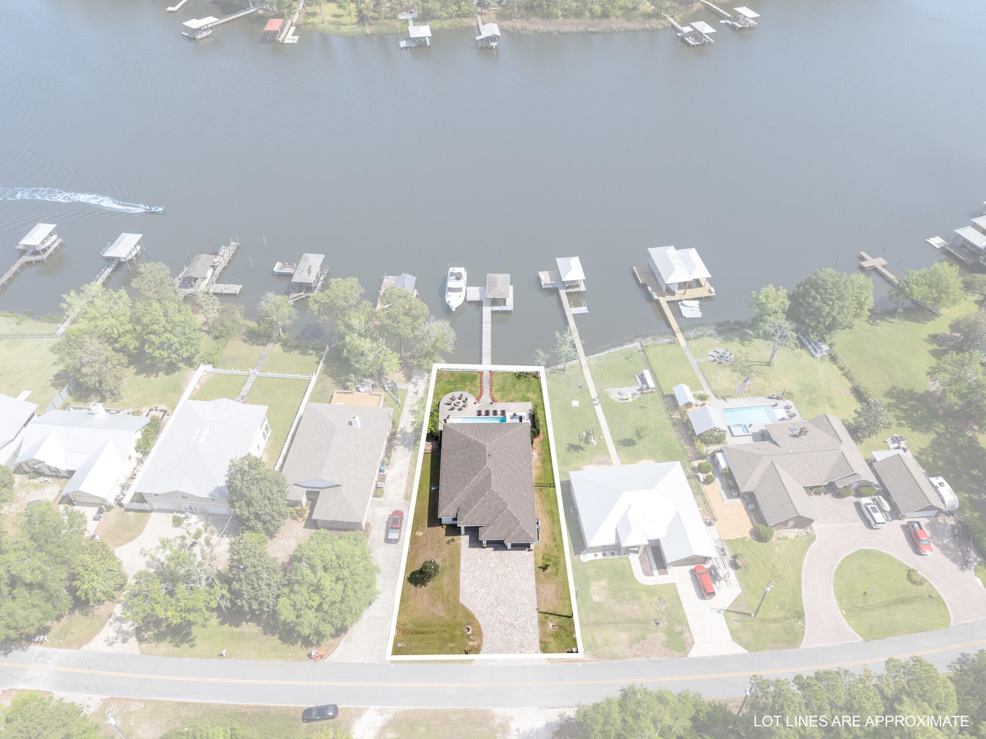 BAY GROVE - Residential